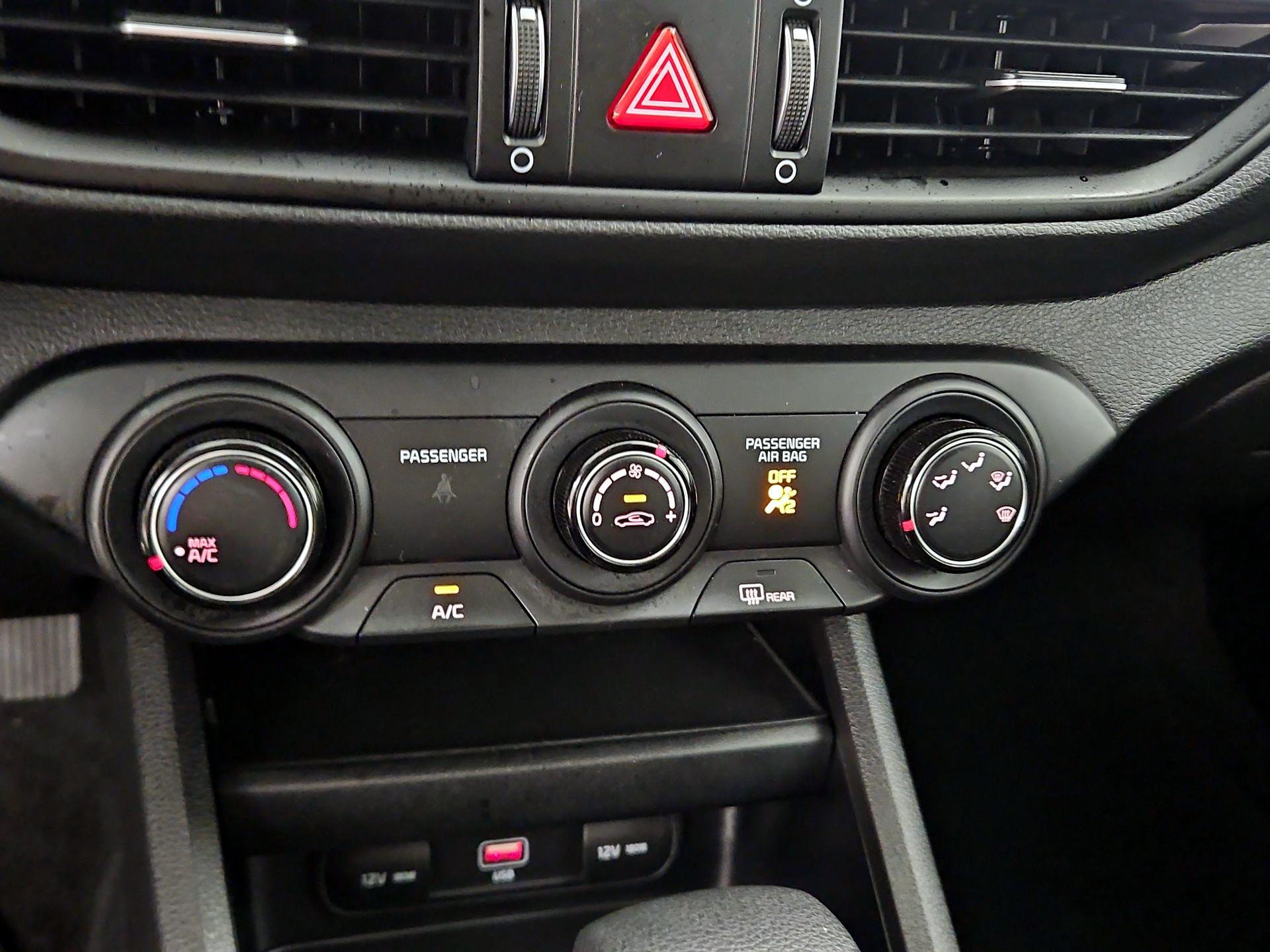 Thumbnail: 2023 Kia Forte - 16