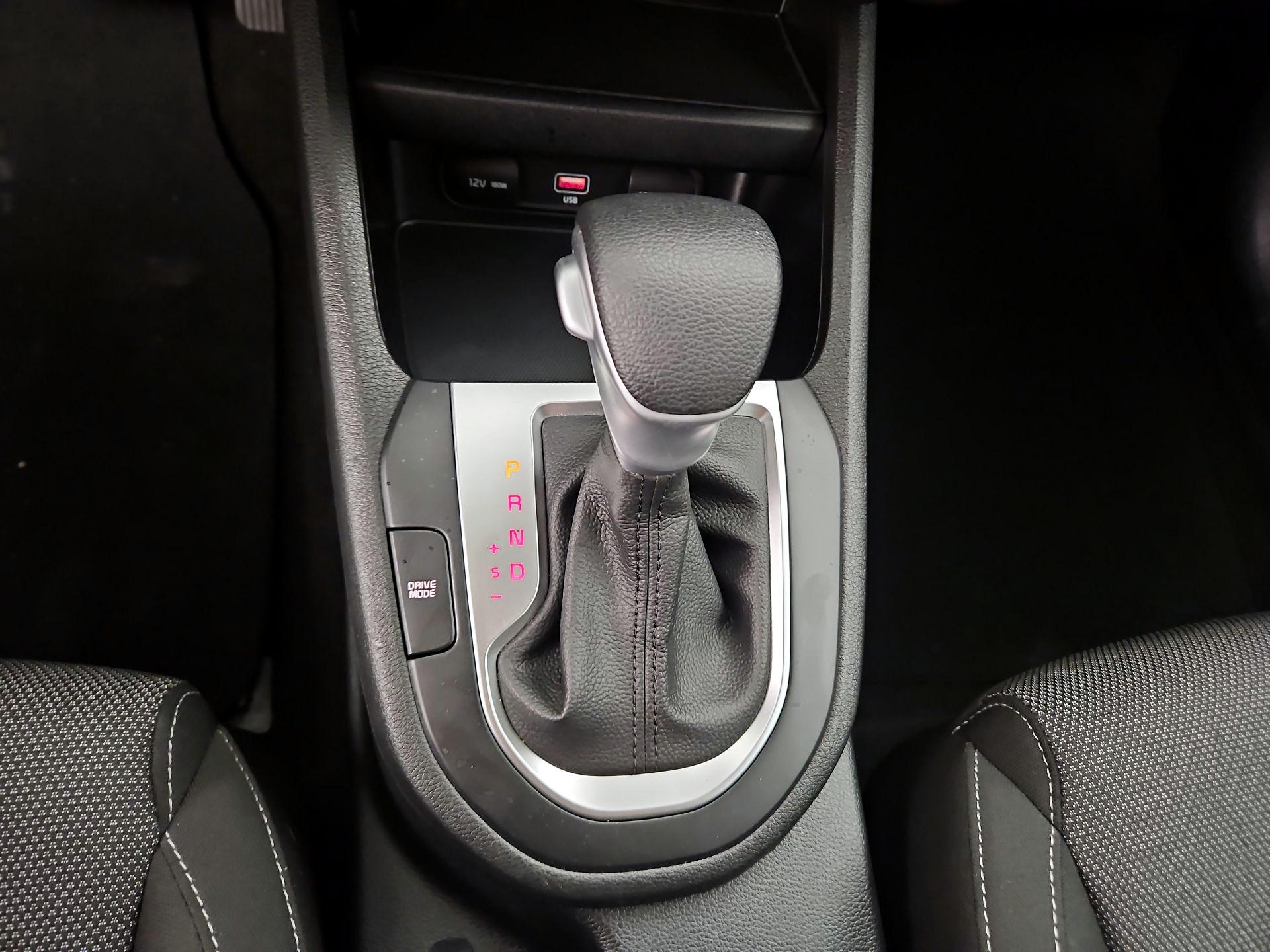 Thumbnail: 2023 Kia Forte - 17