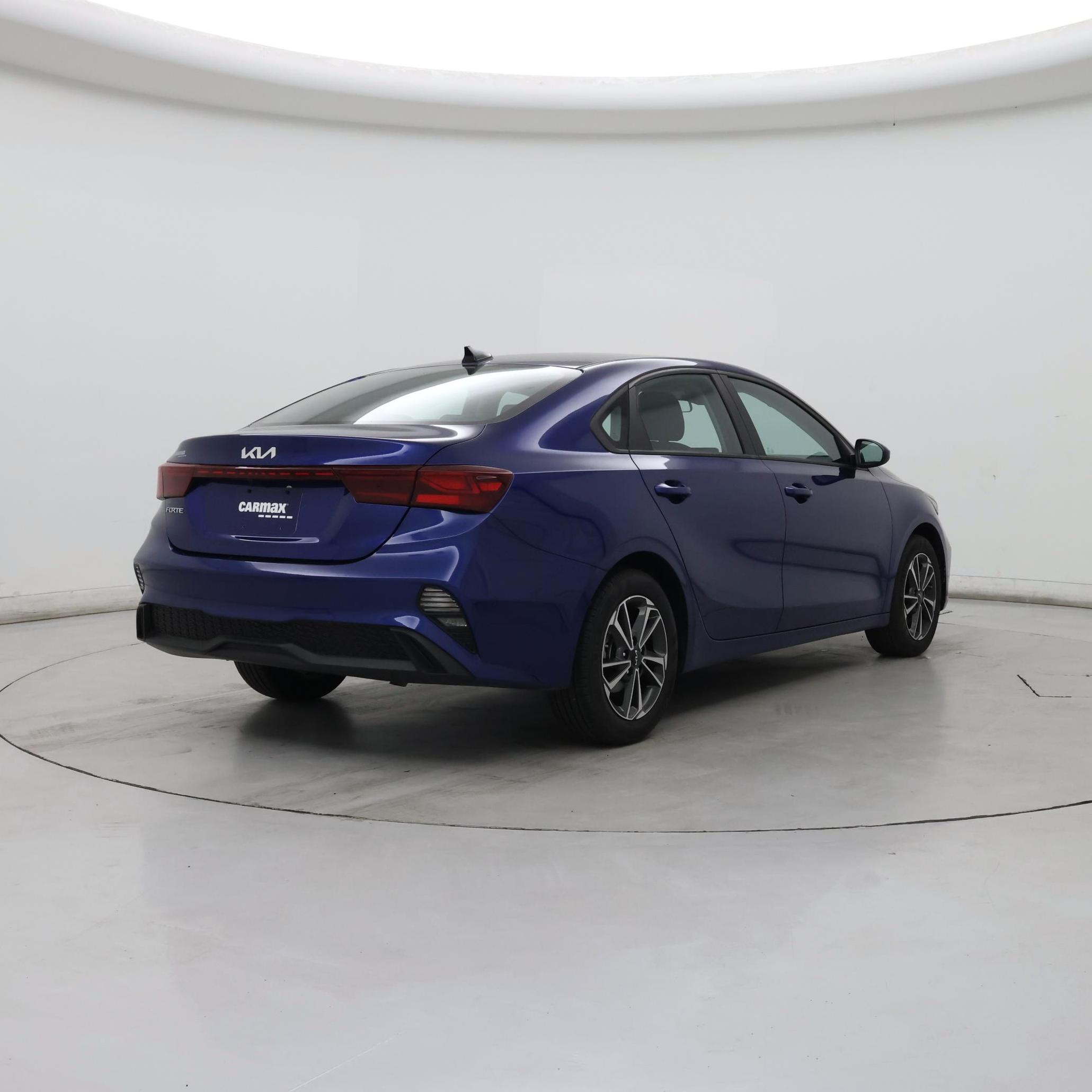 Thumbnail: 2023 Kia Forte - 8