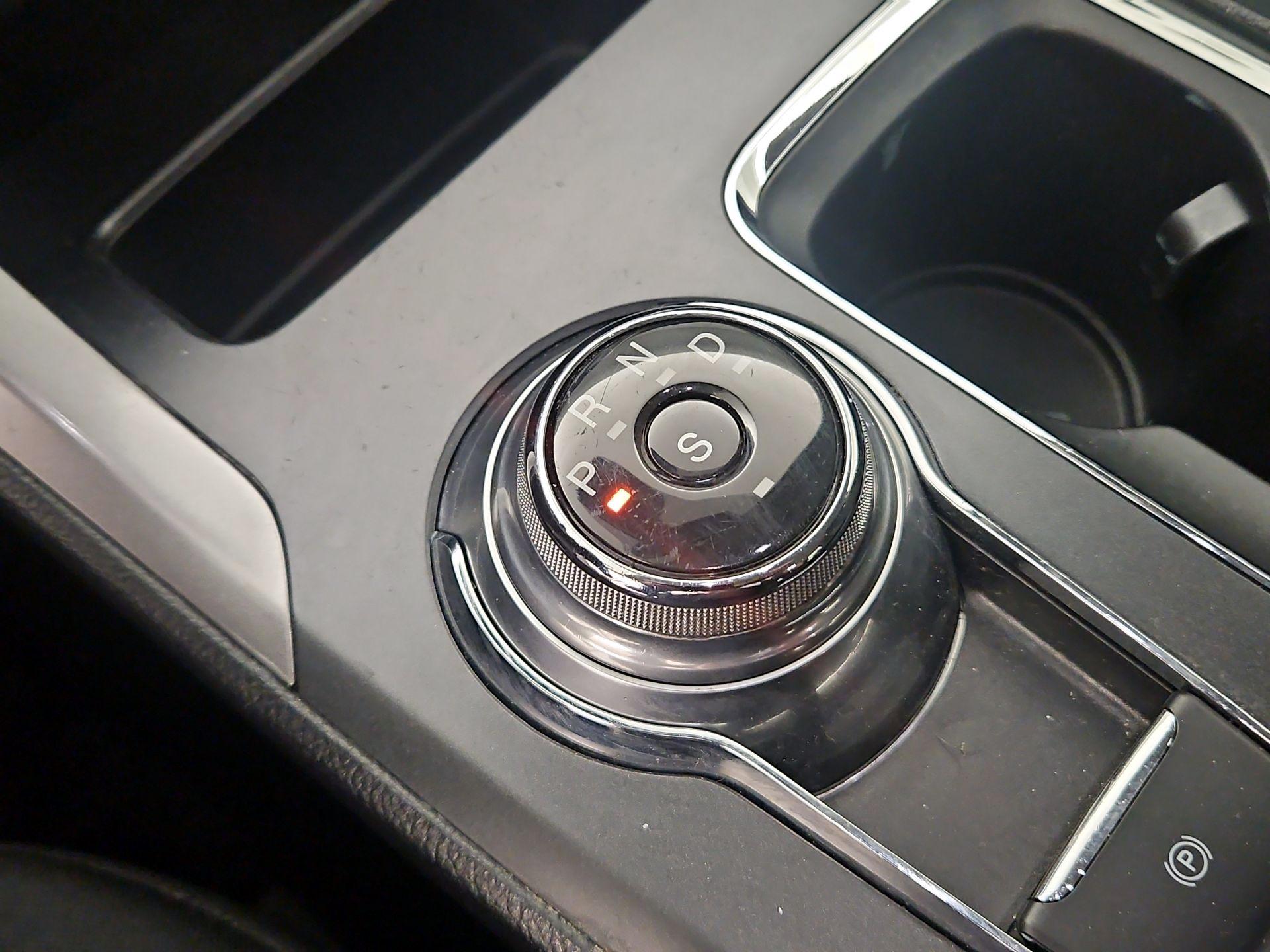 Thumbnail: 2020 Ford Fusion - 18