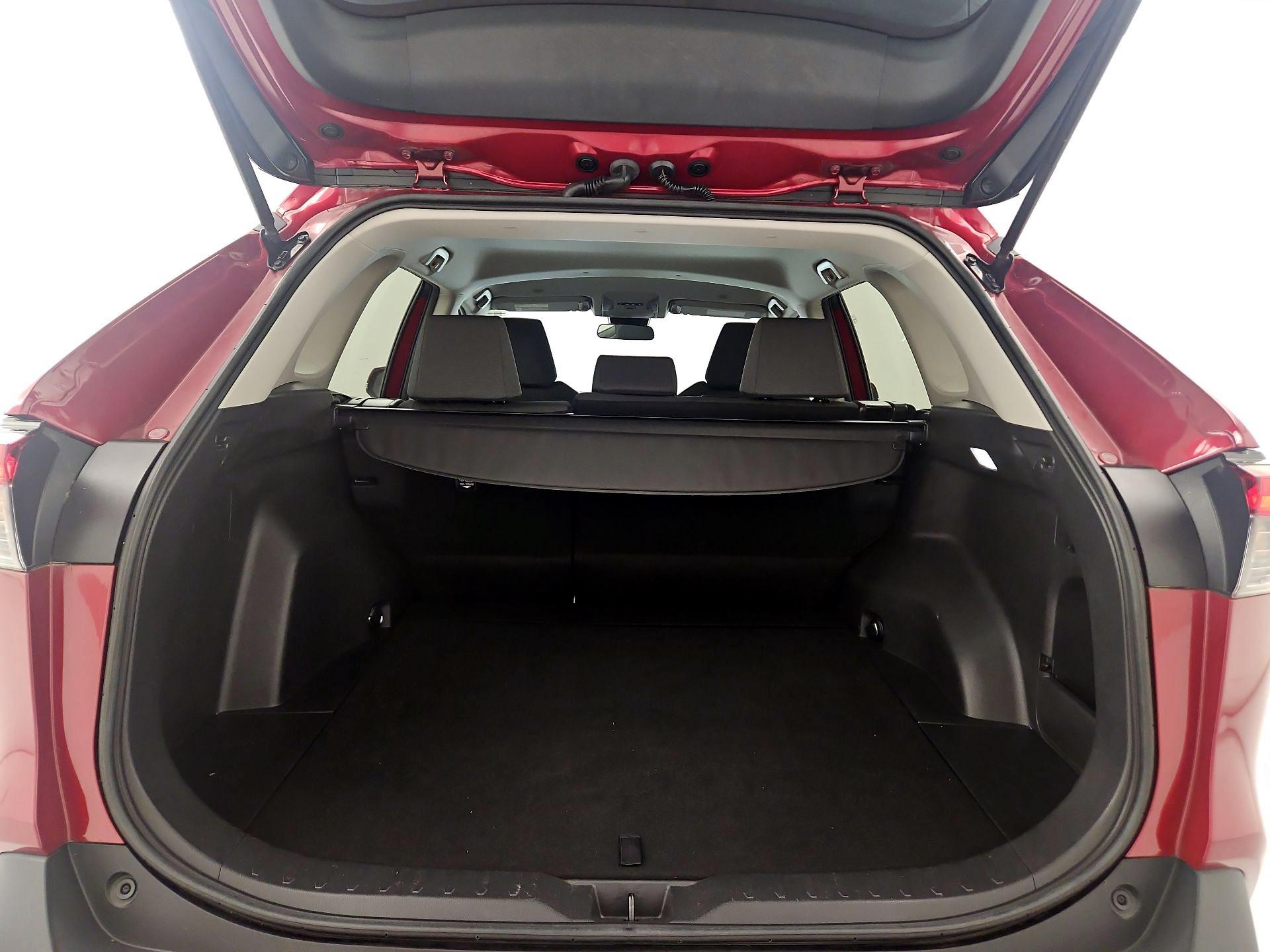 Thumbnail: 2023 Toyota RAV4 - 20