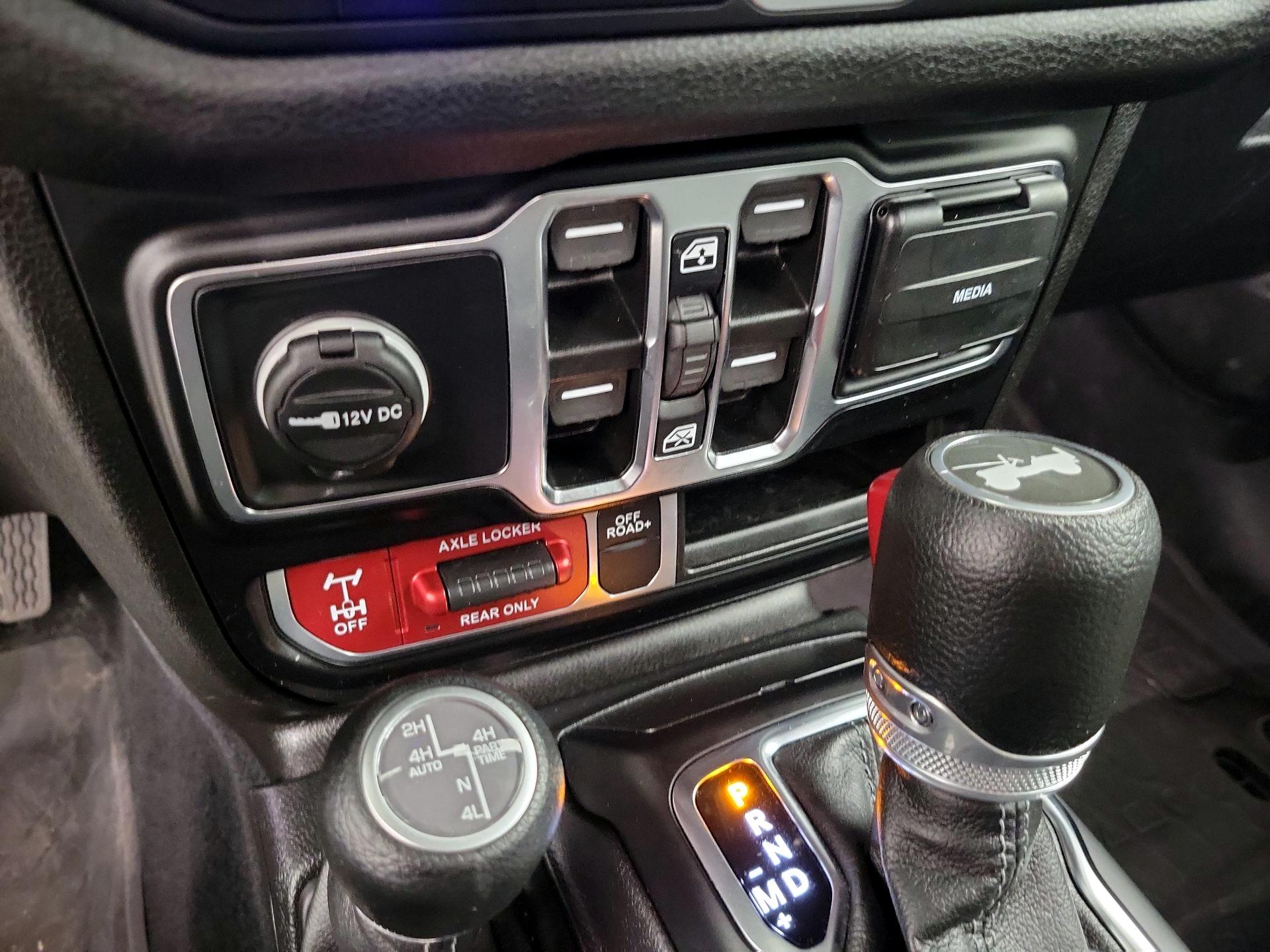 Thumbnail: 2024 Jeep Wrangler - 18