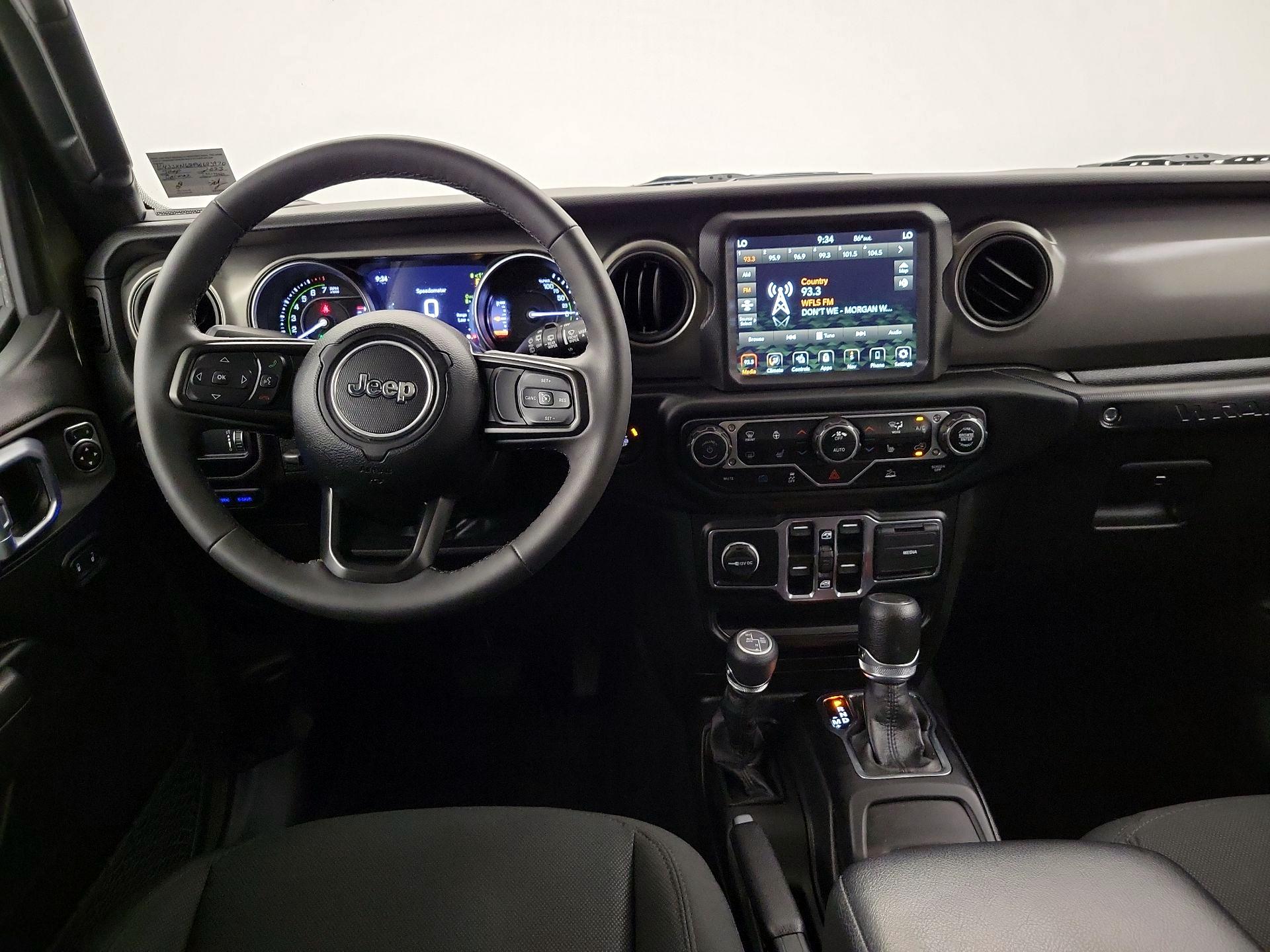 Thumbnail: 2023 Jeep Wrangler - 9