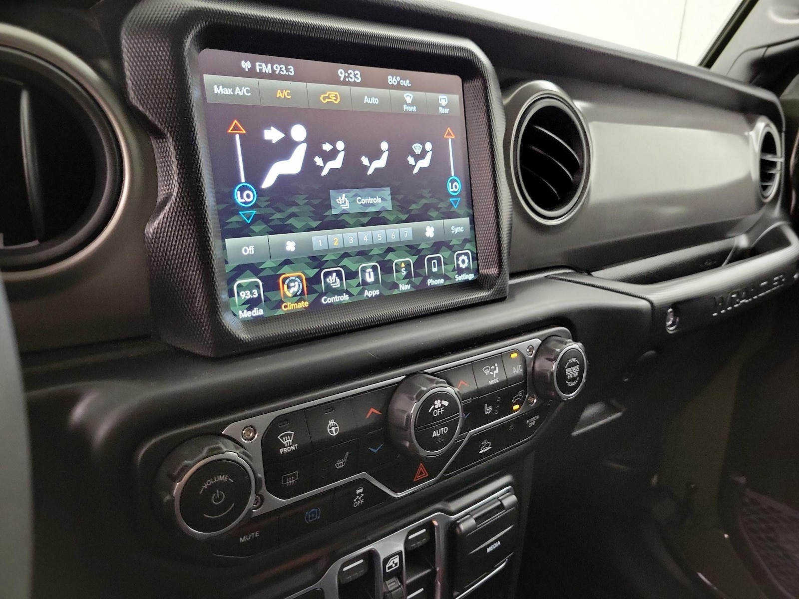2023 Jeep Wrangler 4xe Willys 4XE - Photo 18