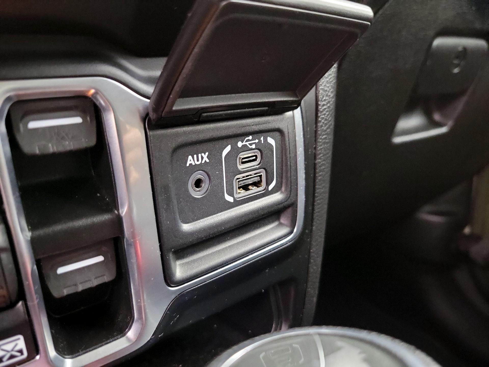 Thumbnail: 2023 Jeep Wrangler - 19