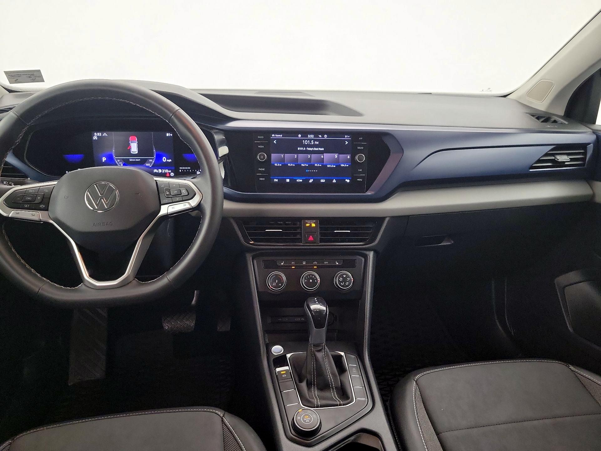 Thumbnail: 2022 Volkswagen Taos - 9