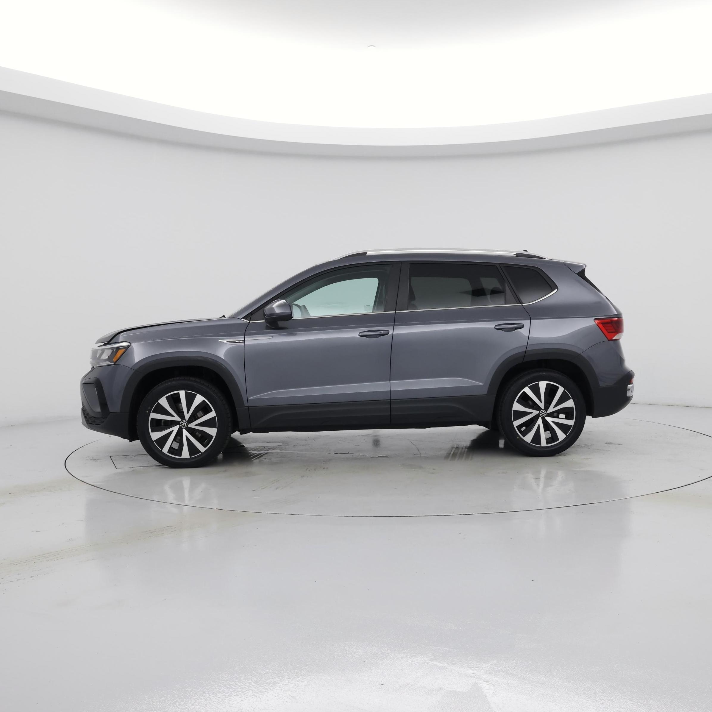 Thumbnail: 2022 Volkswagen Taos - 3