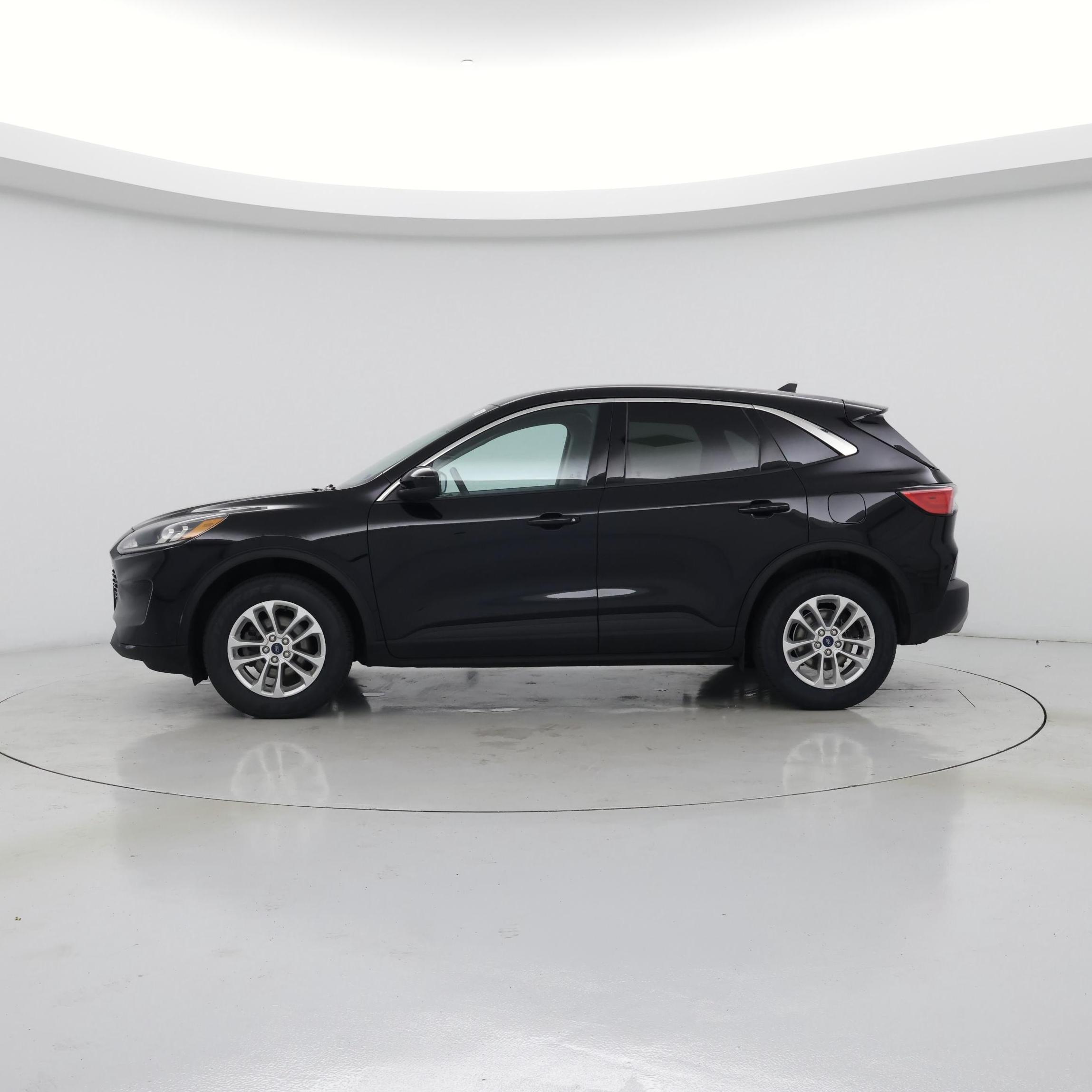 Thumbnail: 2020 Ford Escape - 3
