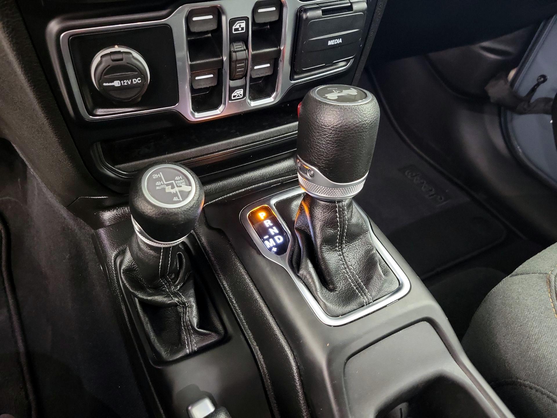 Thumbnail: 2024 Jeep Wrangler - 17