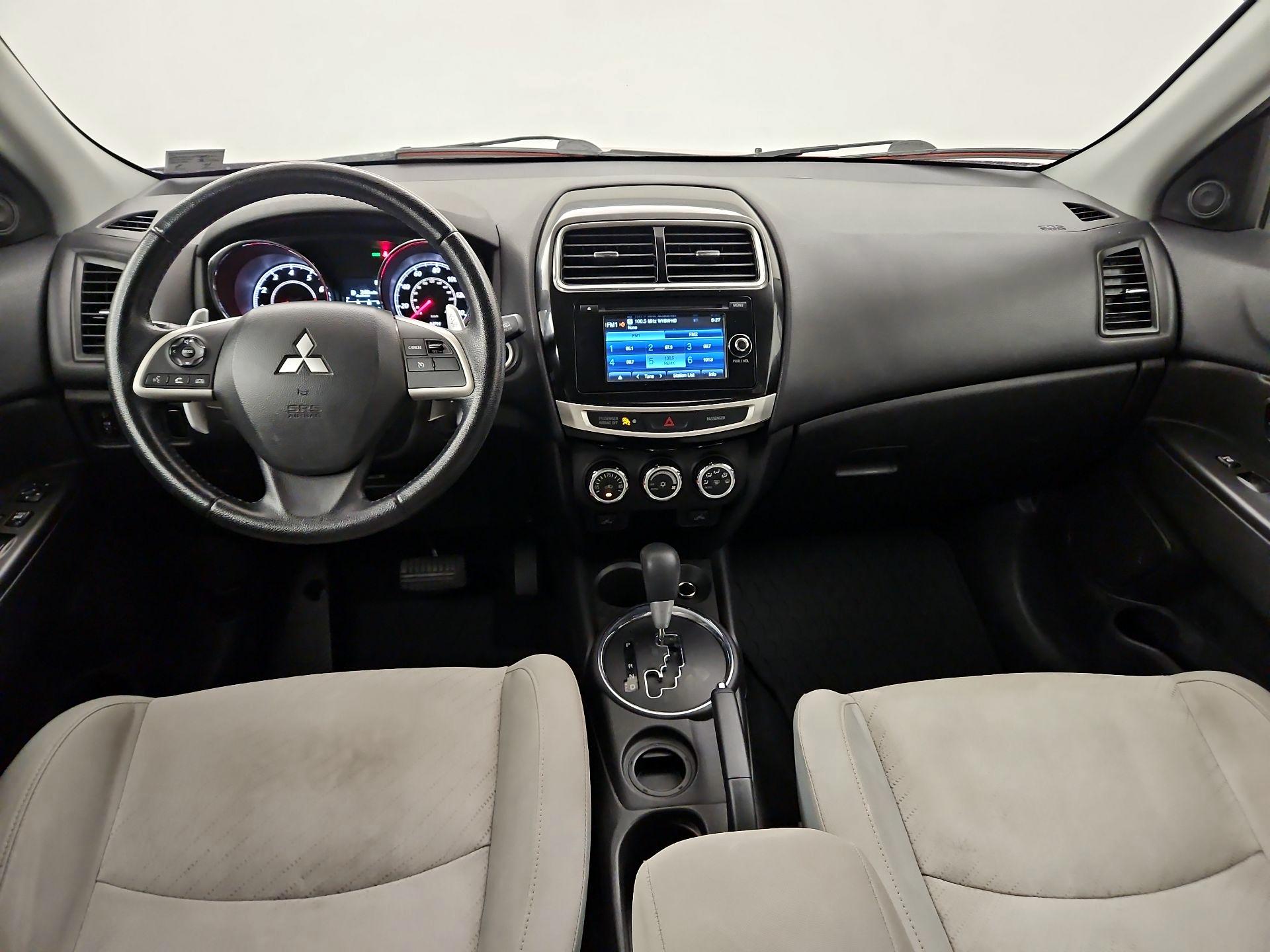 Thumbnail: 2015 Mitsubishi Outlander Sport - 9