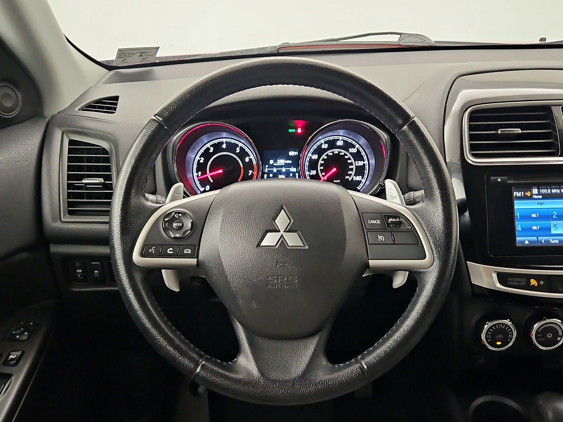Thumbnail: 2015 Mitsubishi Outlander Sport - 10