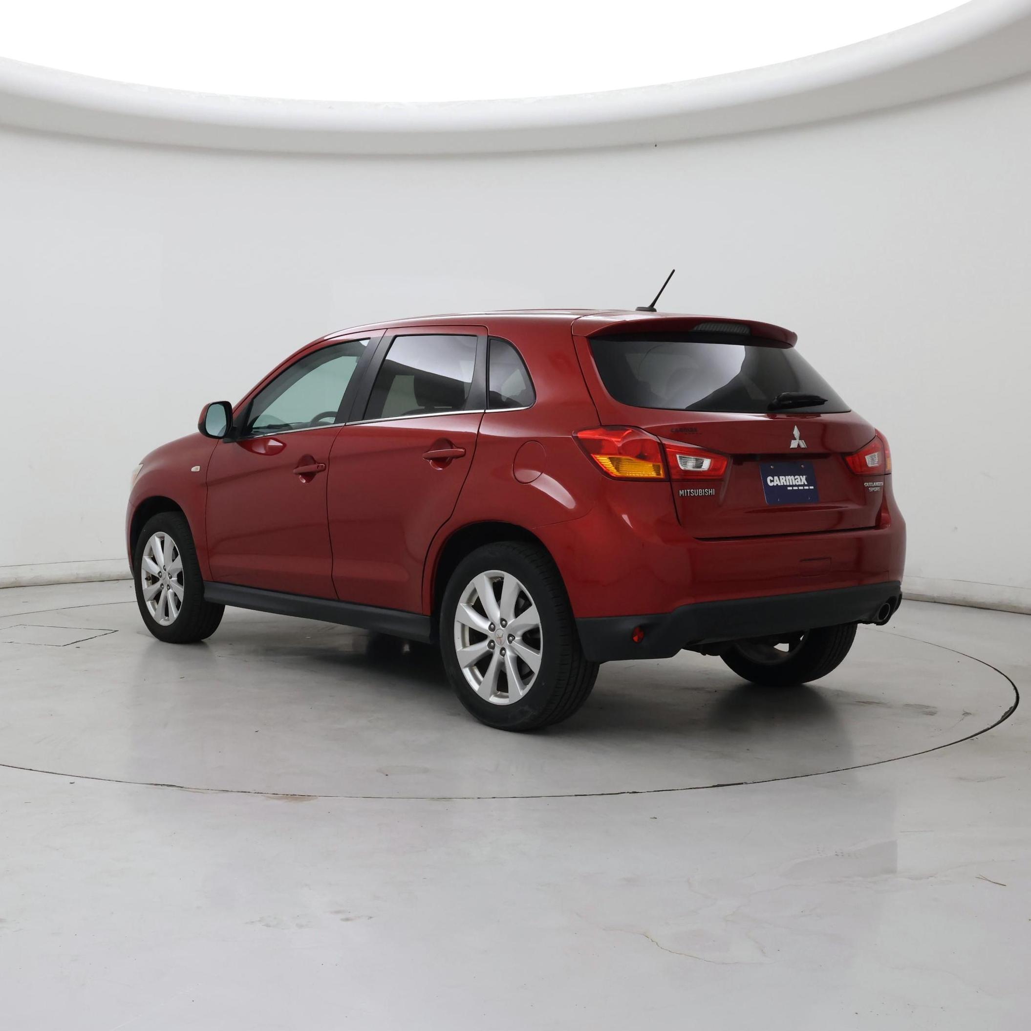 Thumbnail: 2015 Mitsubishi Outlander Sport - 2