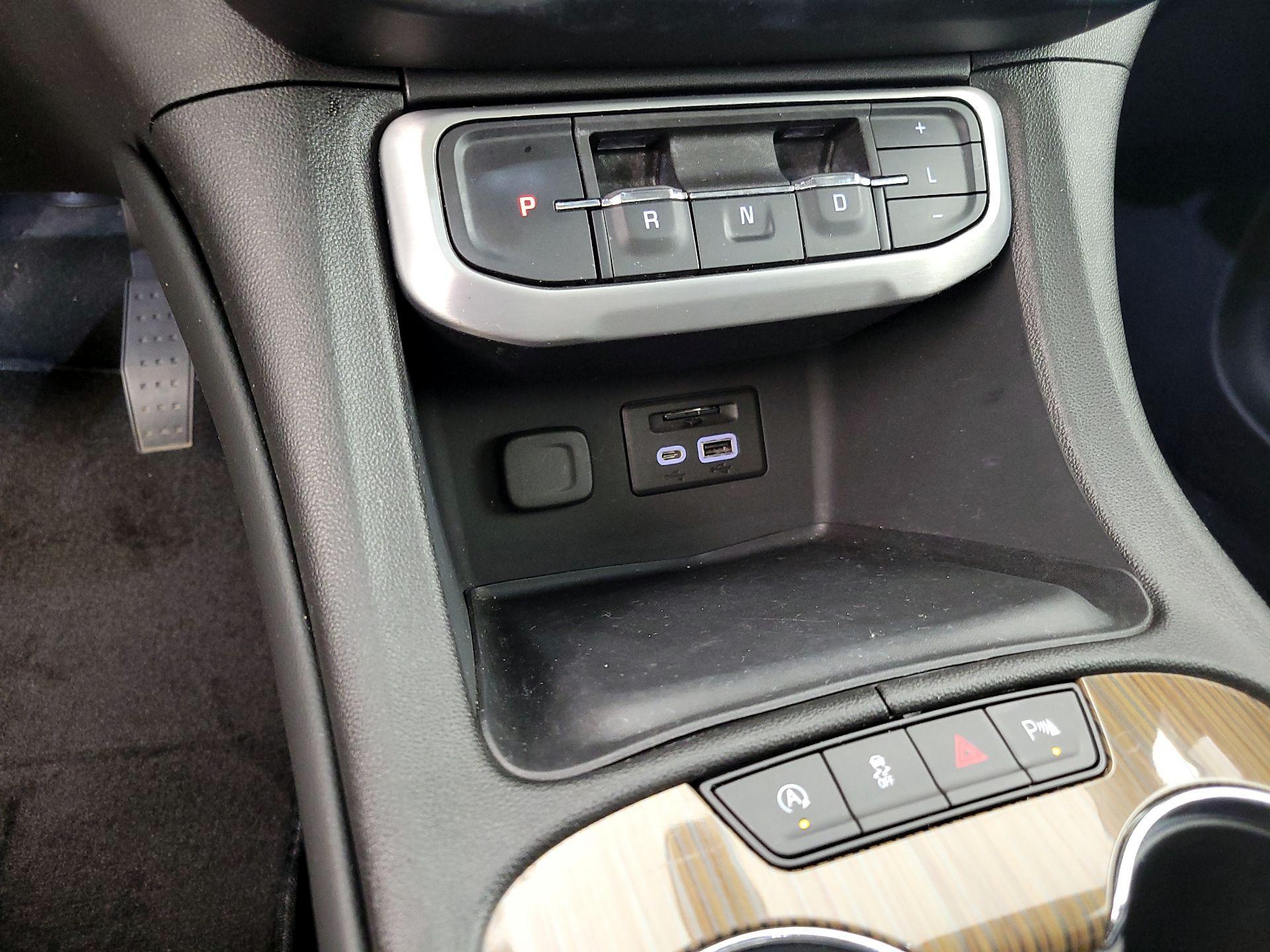 Thumbnail: 2022 GMC Acadia - 18