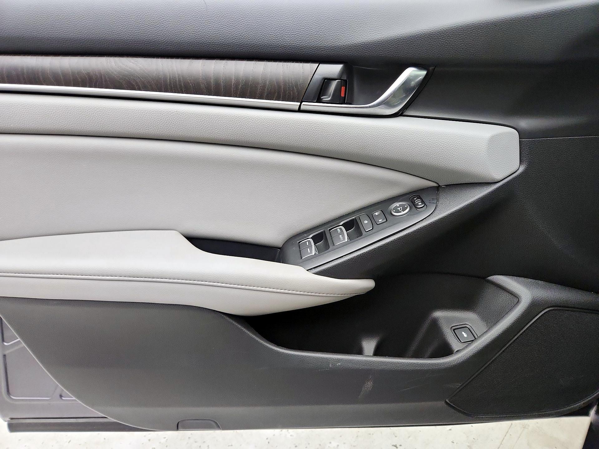 Thumbnail: 2020 Honda Accord - 12