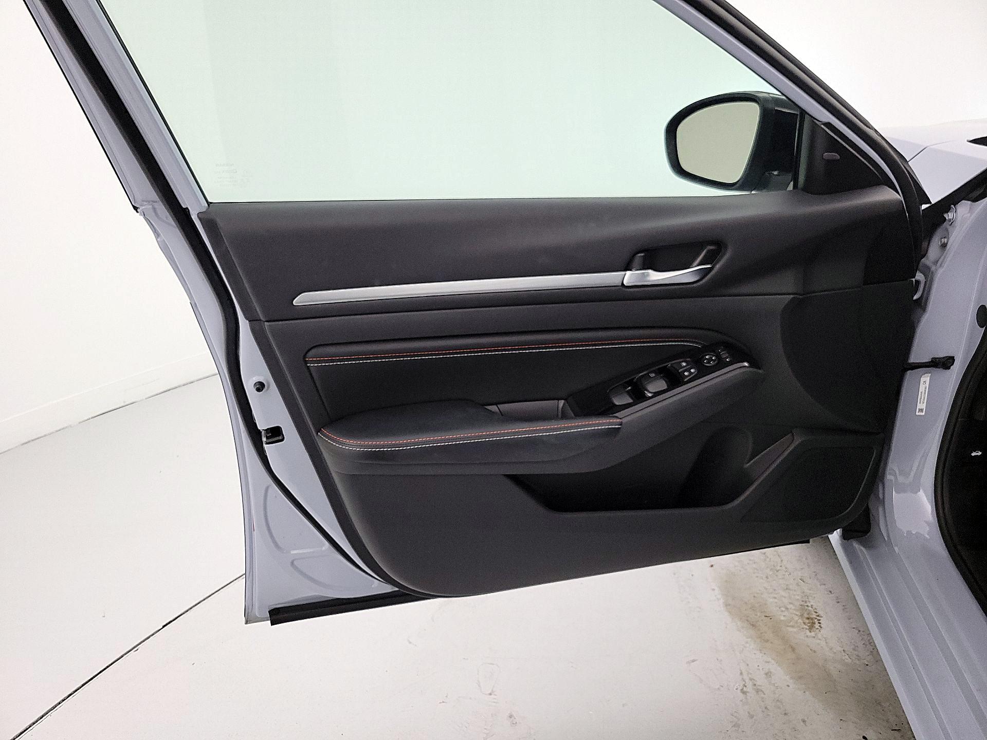 Thumbnail: 2023 Nissan Altima - 12