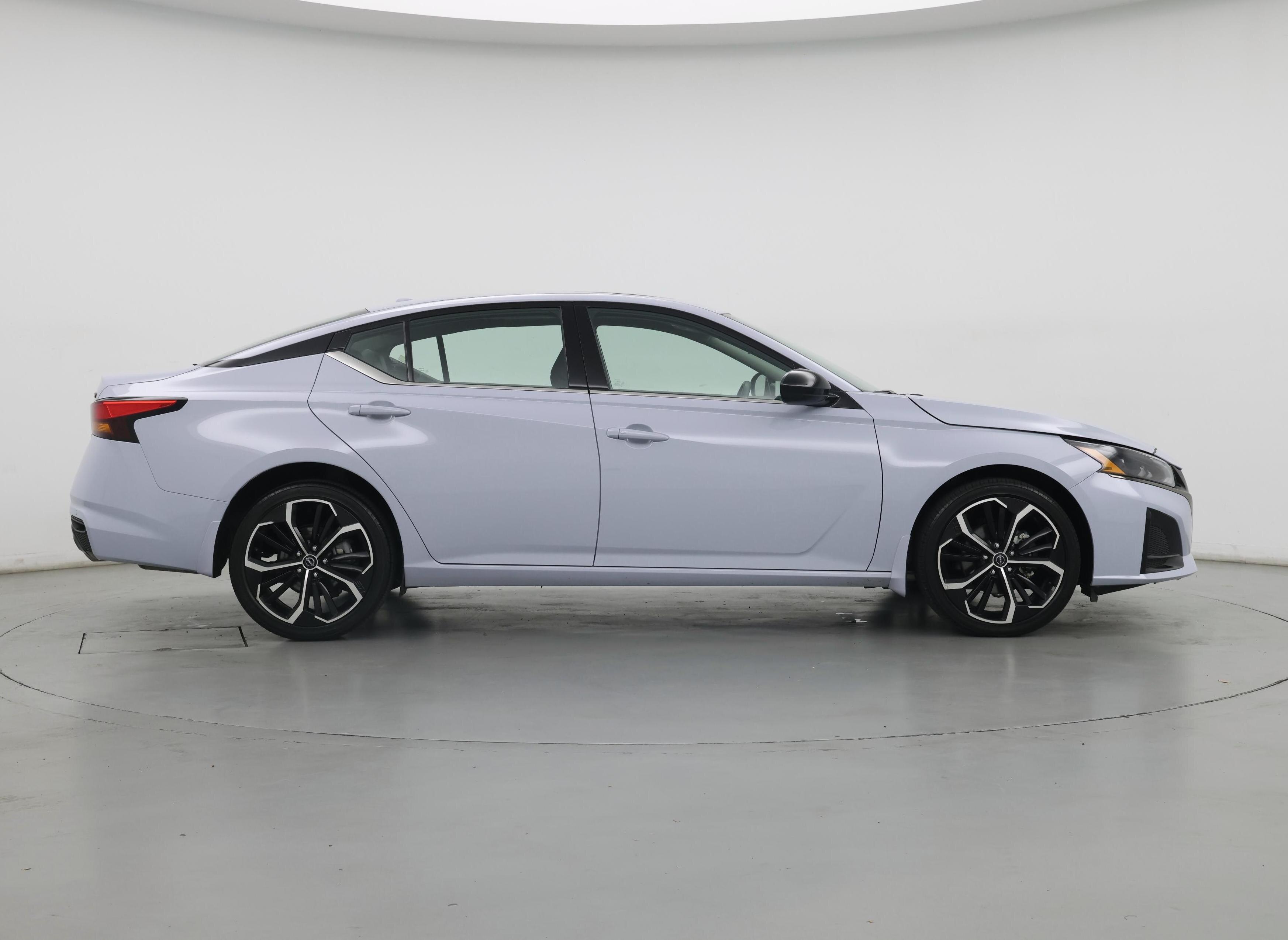 Thumbnail: 2023 Nissan Altima - 7