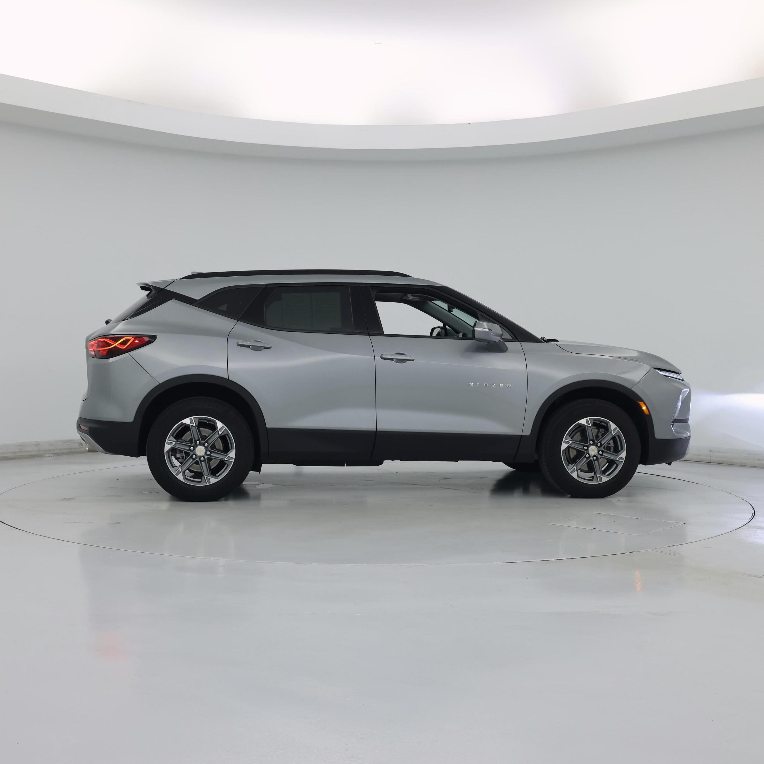 Thumbnail: 2023 Chevrolet Blazer - 7