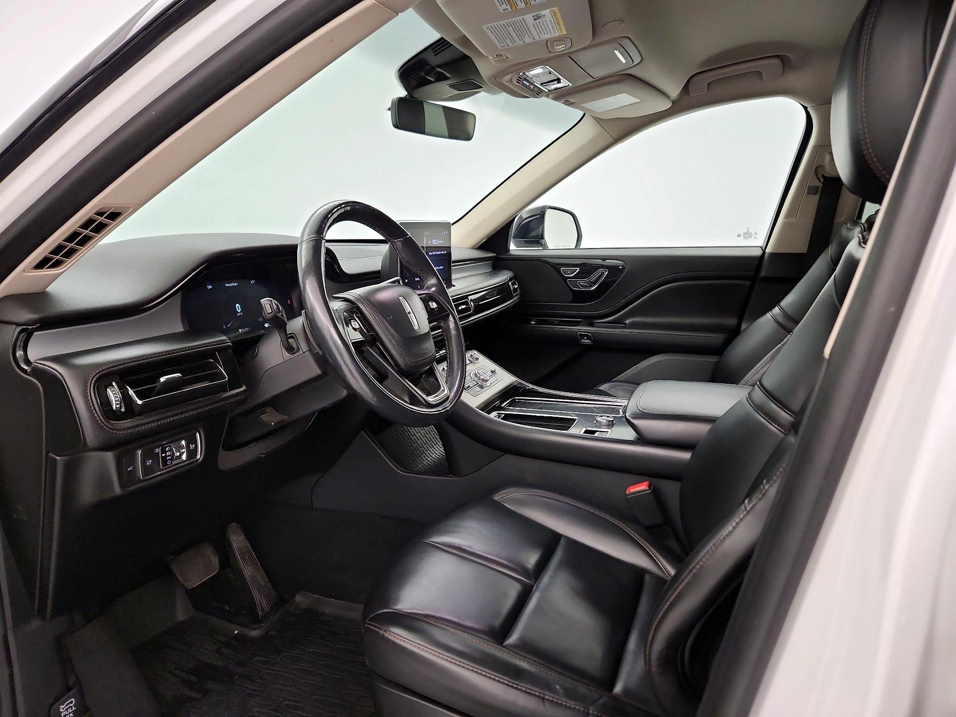 Thumbnail: 2021 Lincoln Aviator - 11