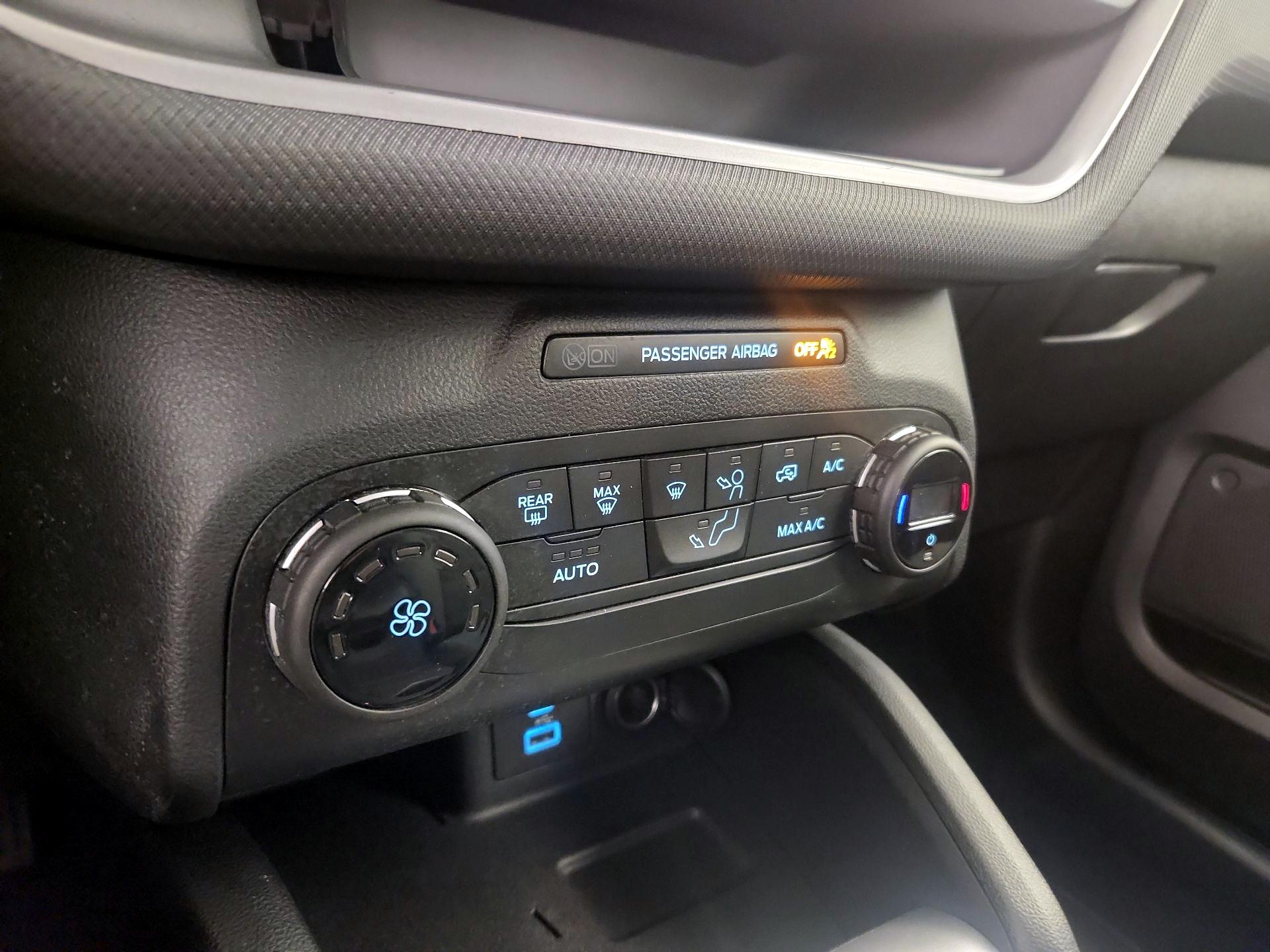 Thumbnail: 2021 Ford Bronco Sport - 17