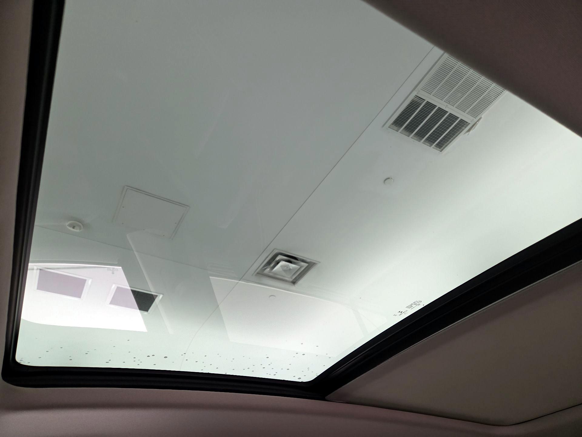 Thumbnail: 2022 Volkswagen Atlas - 19