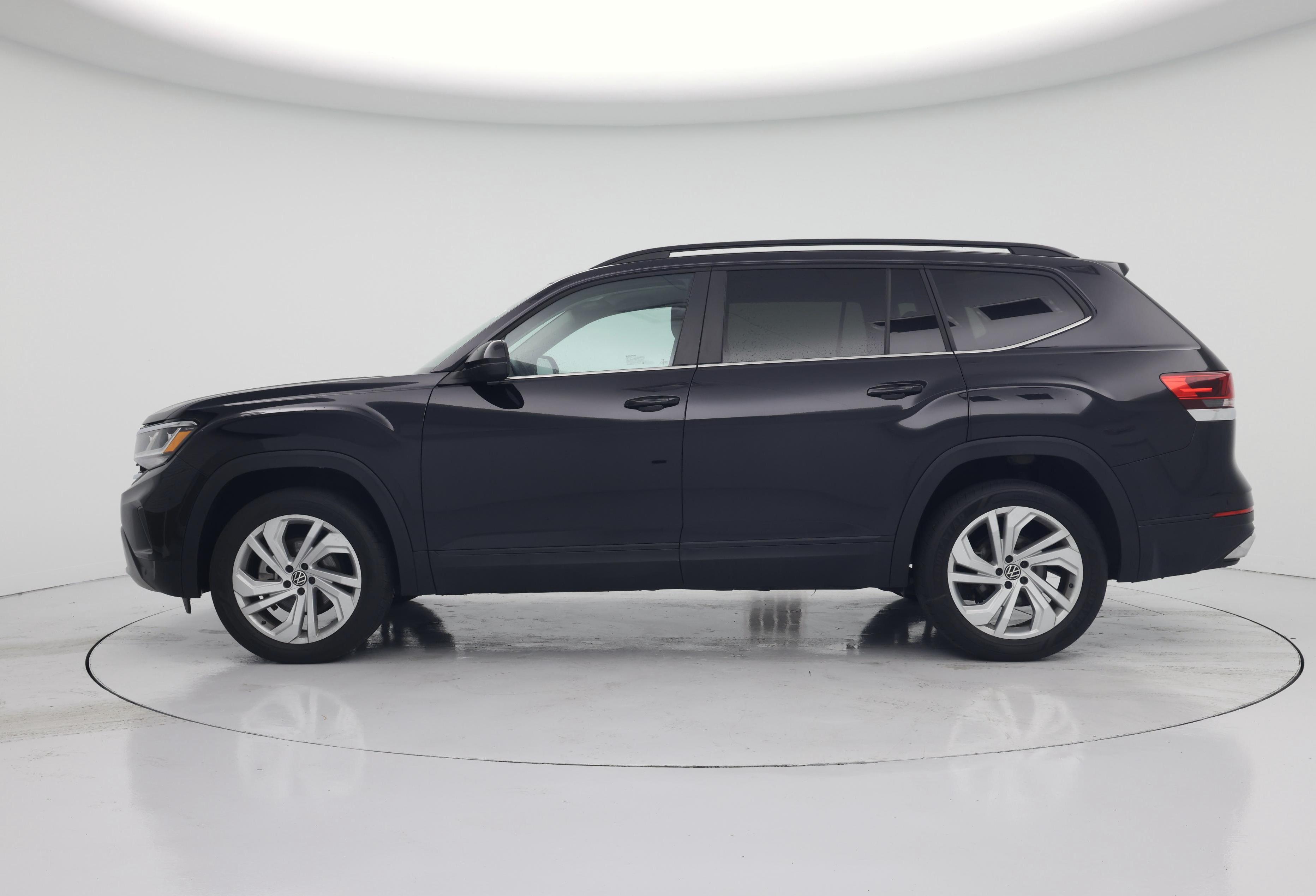 Thumbnail: 2022 Volkswagen Atlas - 3