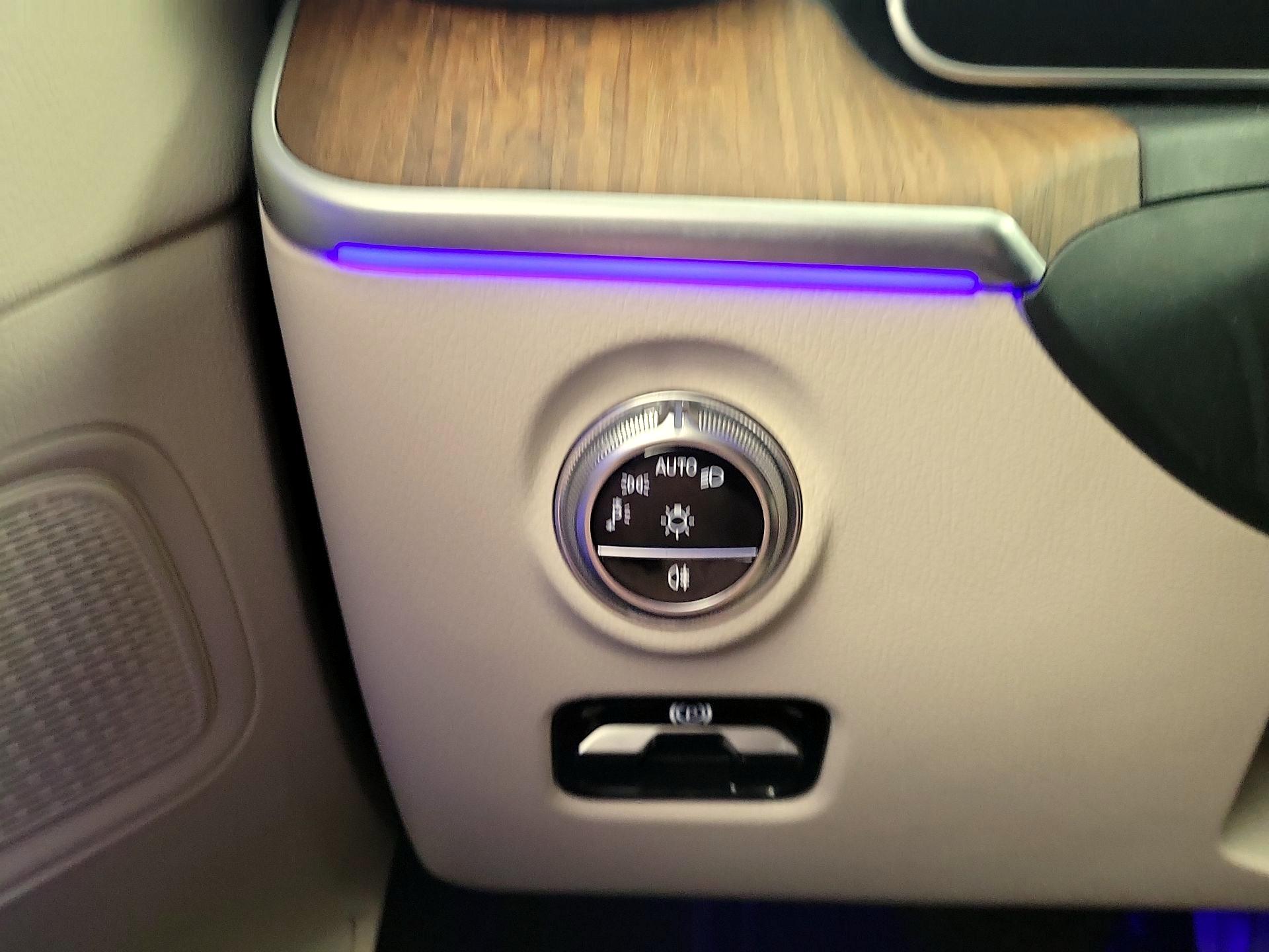 Thumbnail: 2023 Mercedes-Benz C-Class - 14