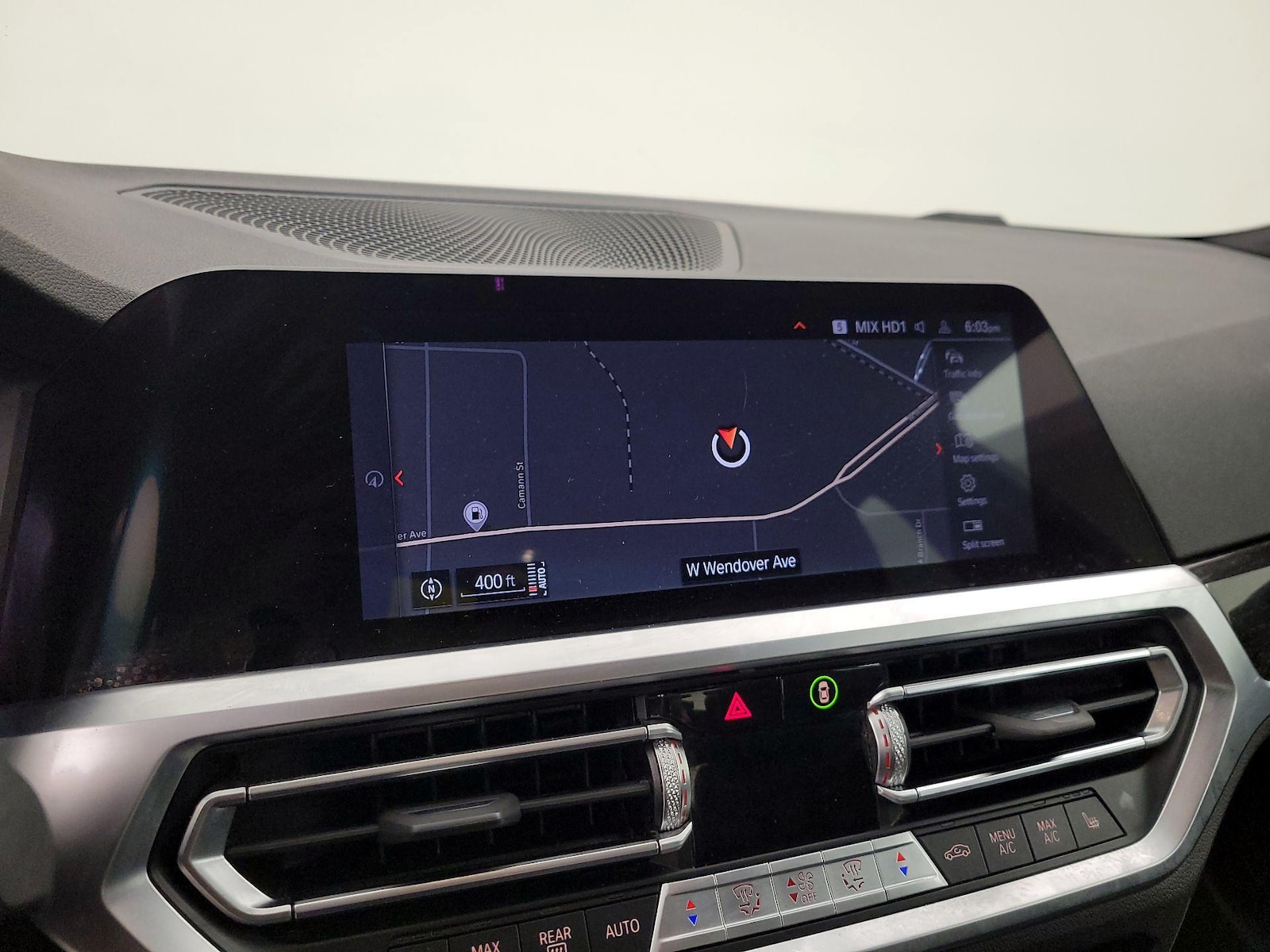 2022 BMW 3 Series 330i - Photo 15