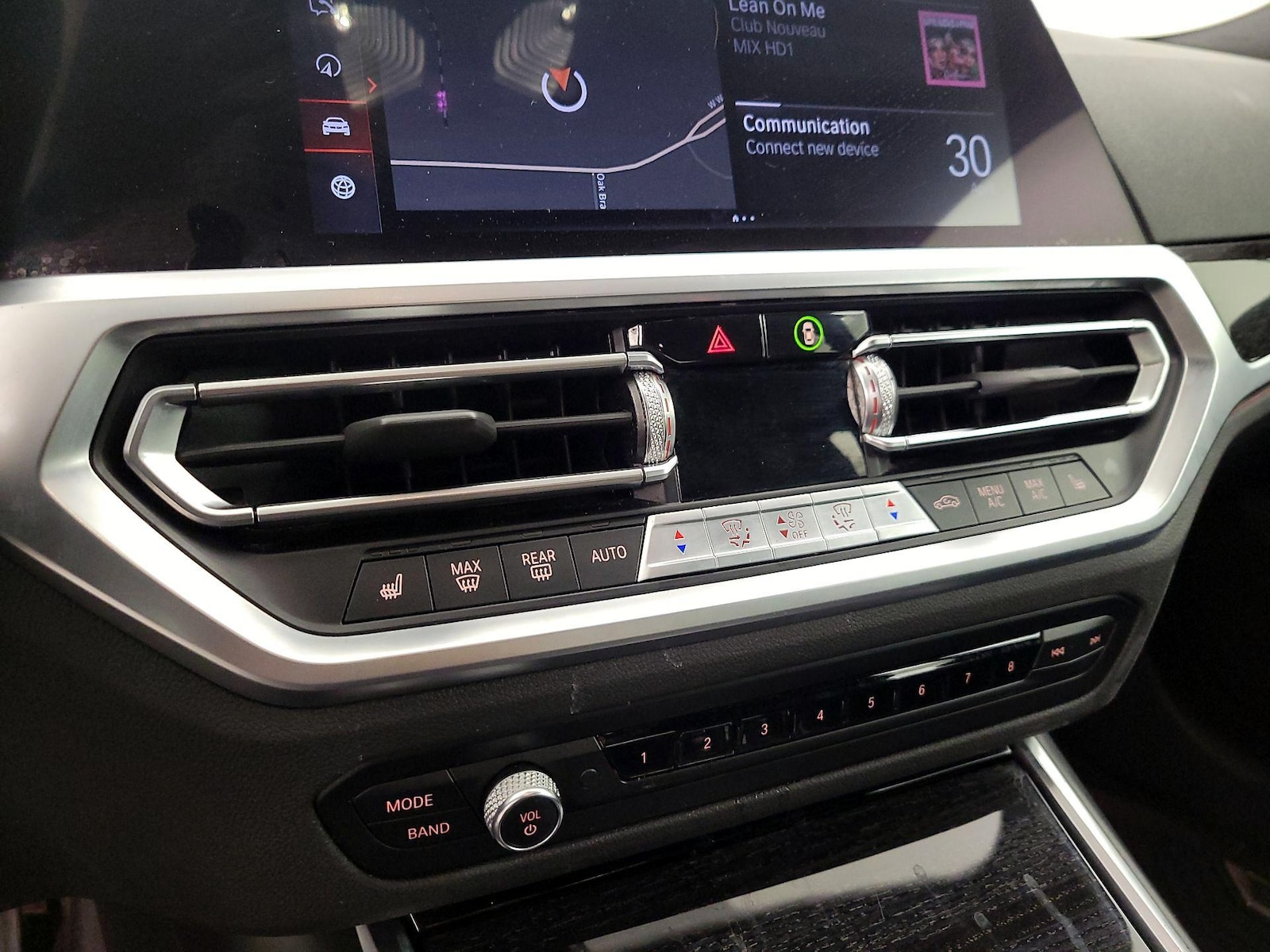 2022 BMW 3 Series 330i - Photo 18