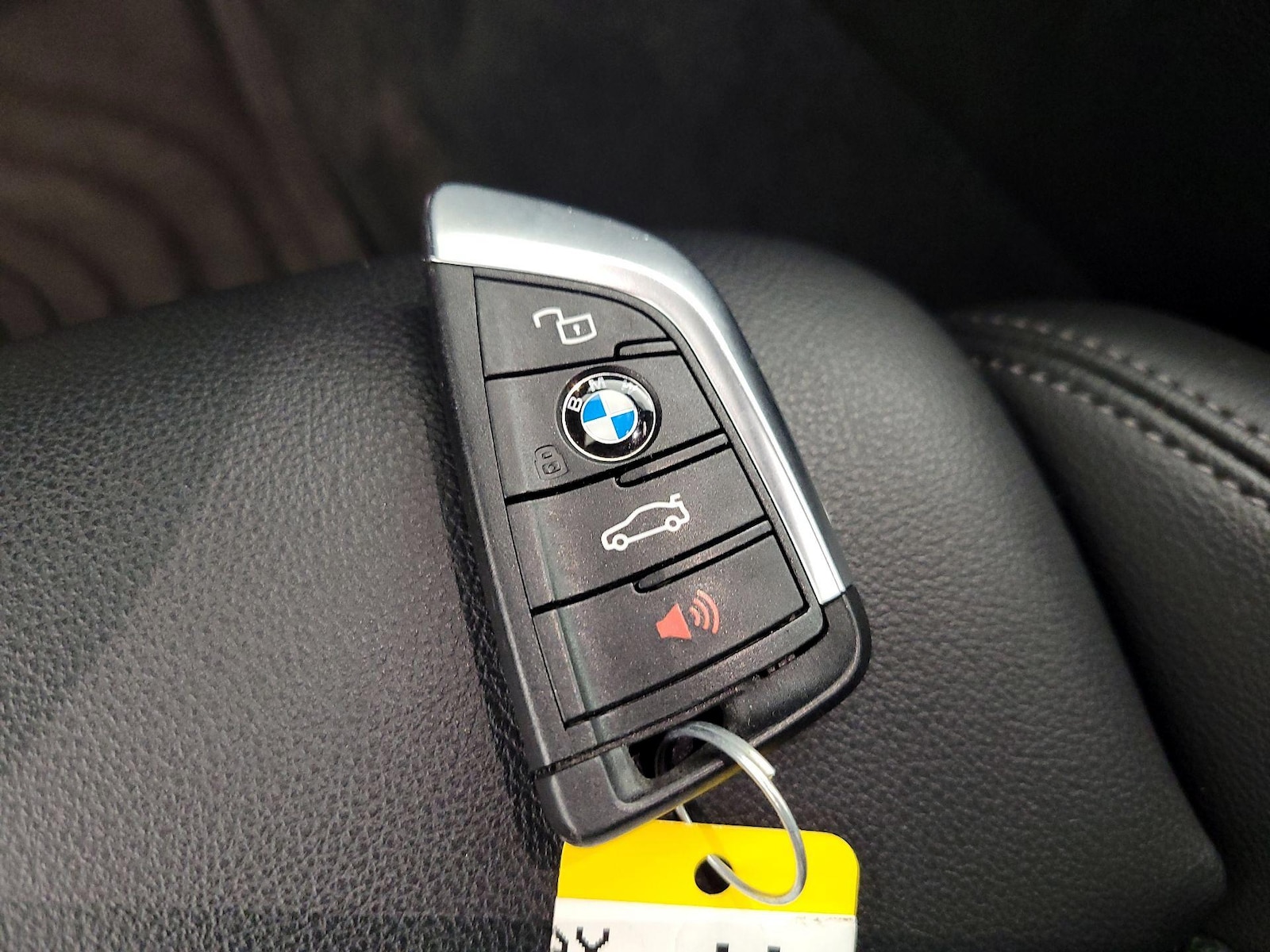 2022 BMW 3 Series 330i - Photo 25