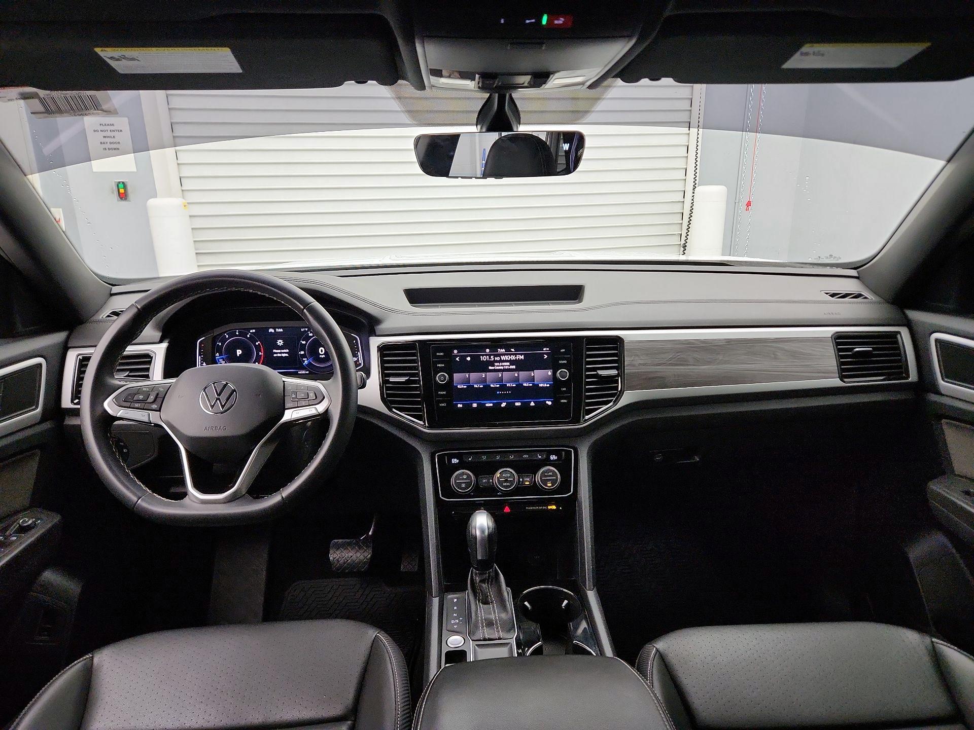 Thumbnail: 2023 Volkswagen Atlas - 9