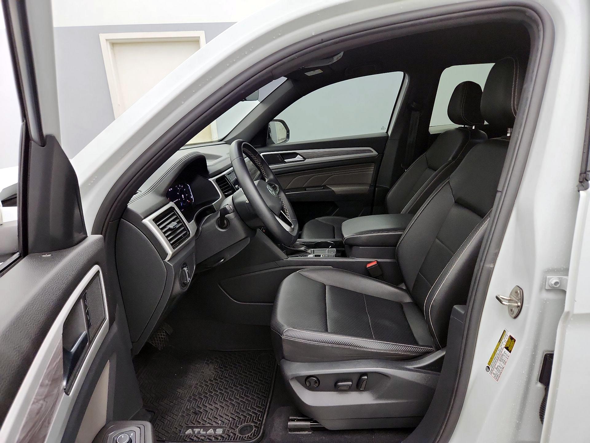 Thumbnail: 2023 Volkswagen Atlas - 11