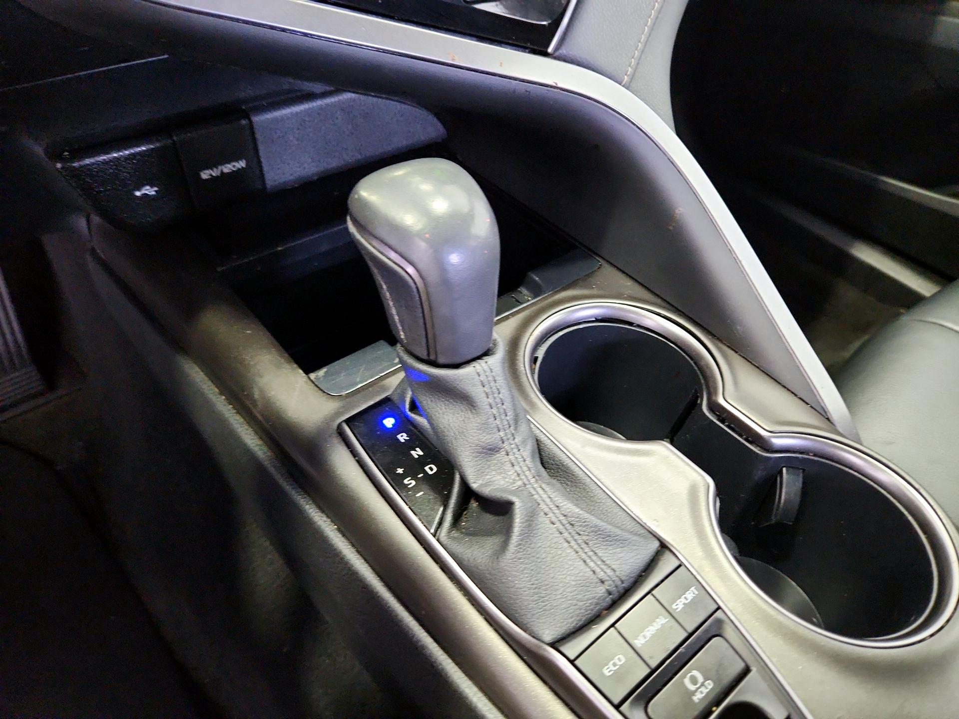 Thumbnail: 2023 Toyota Camry - 17