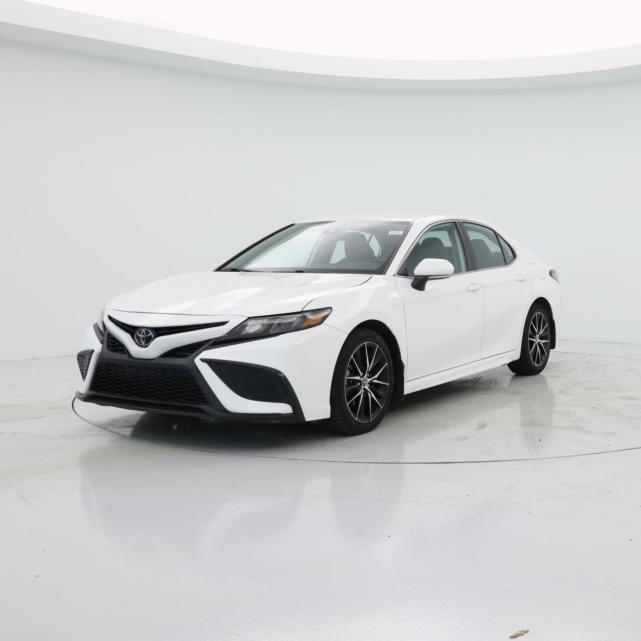 Thumbnail: 2023 Toyota Camry - 4