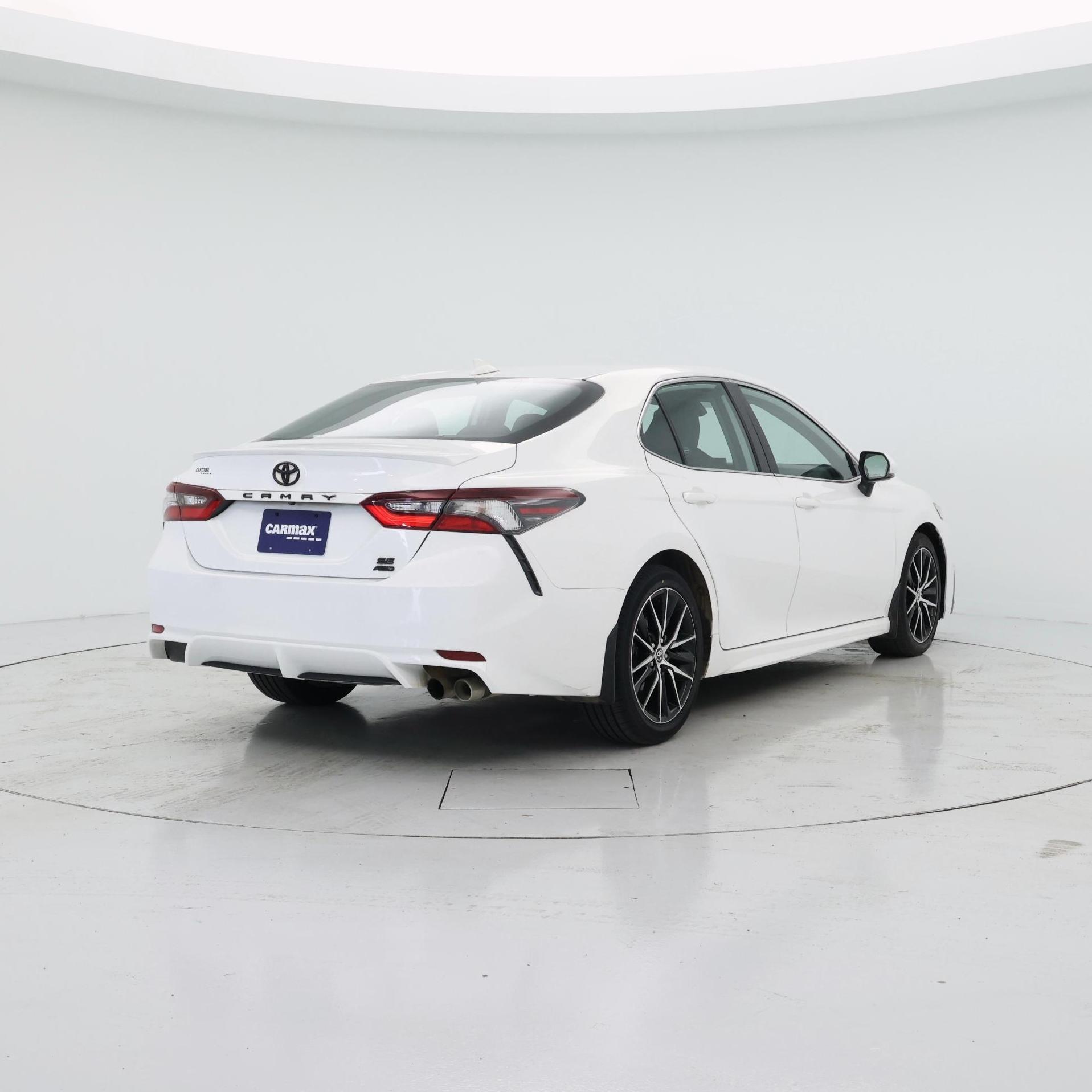 Thumbnail: 2023 Toyota Camry - 8