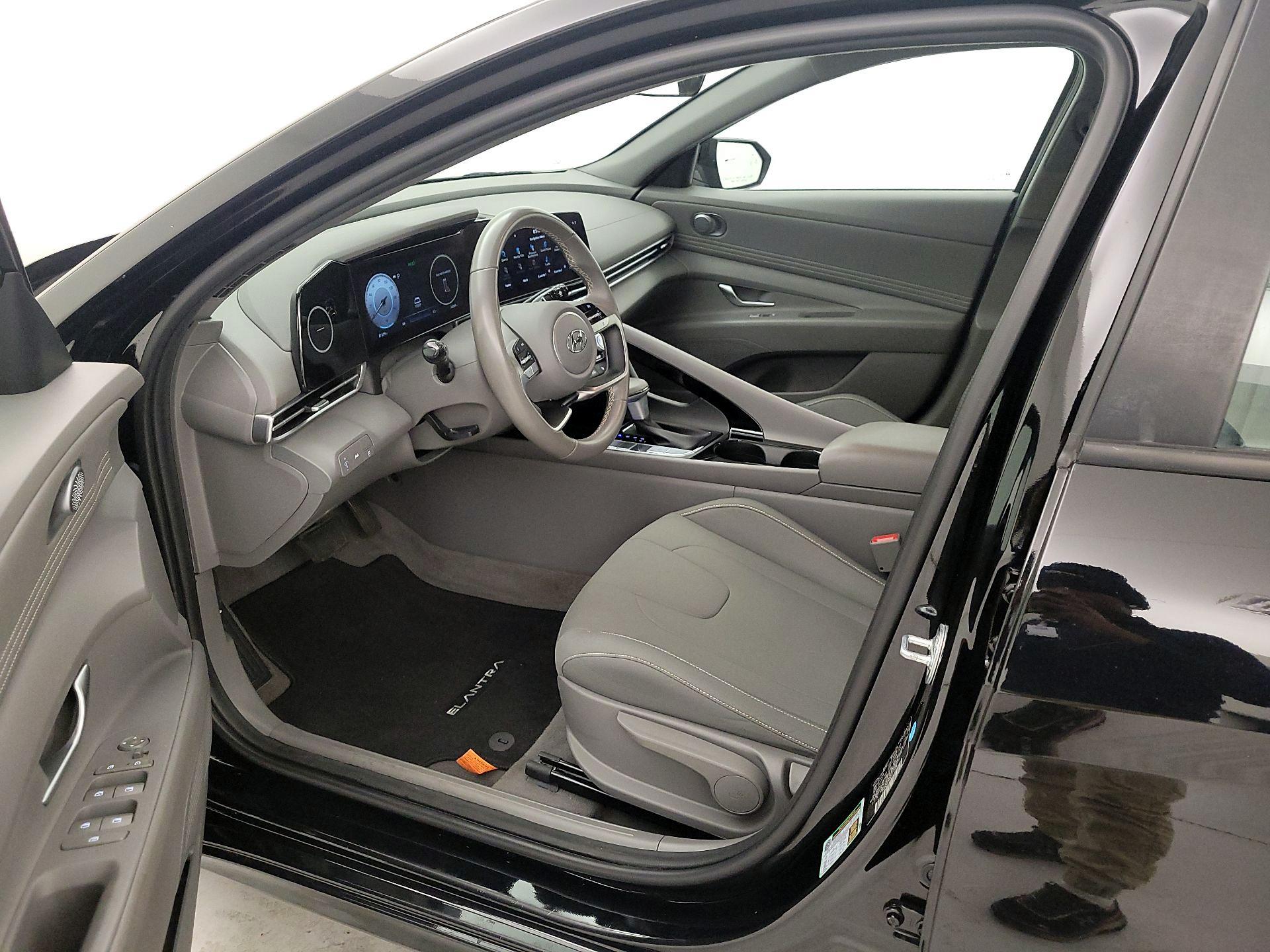Thumbnail: 2023 Hyundai Elantra - 11