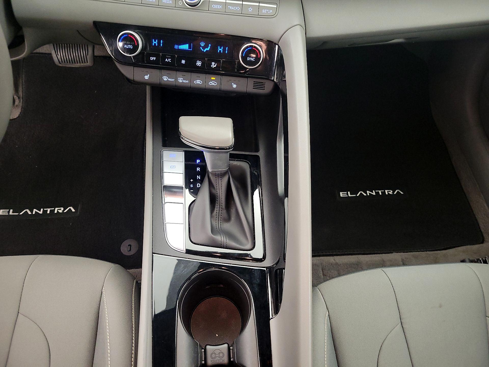 Thumbnail: 2023 Hyundai Elantra - 18