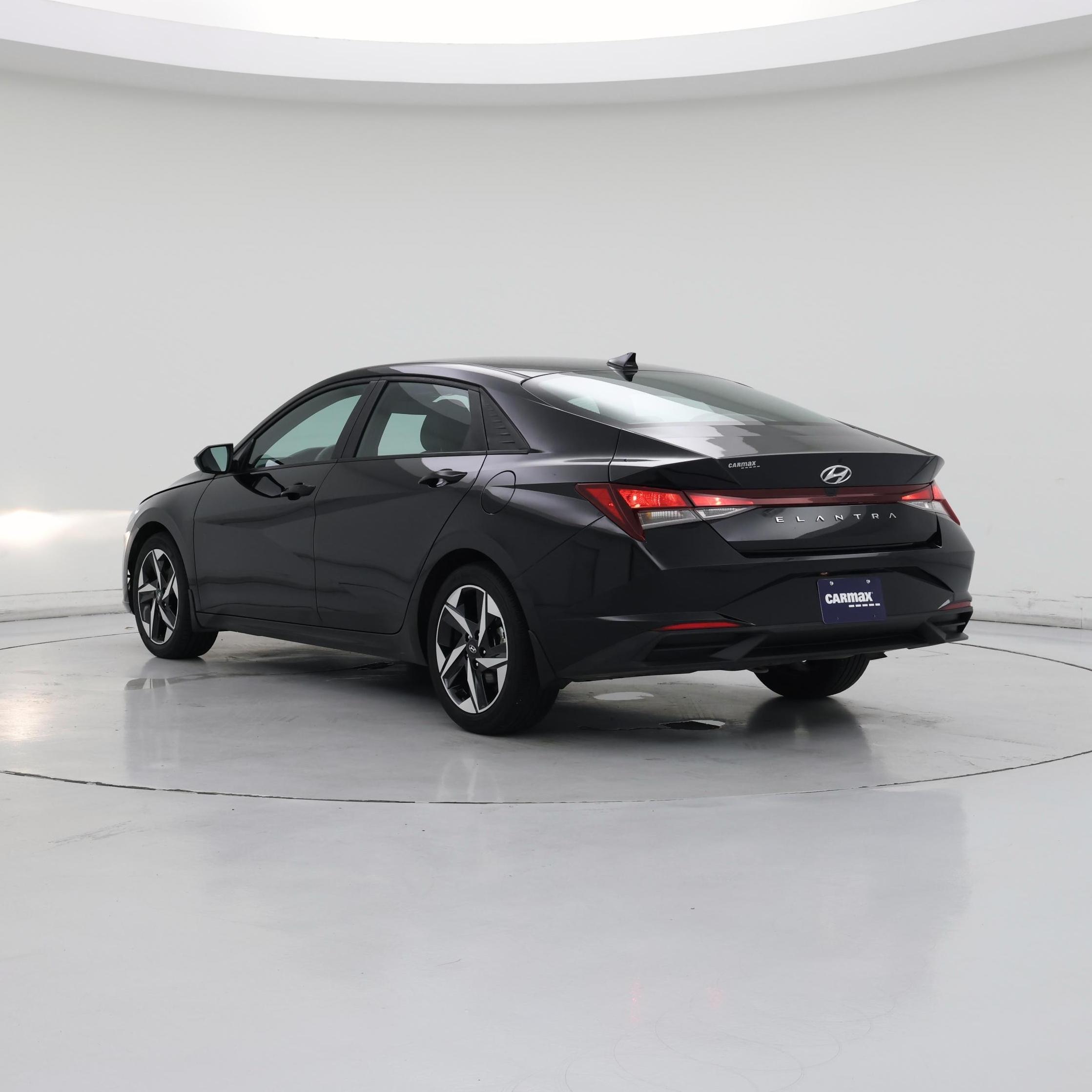 Thumbnail: 2023 Hyundai Elantra - 2