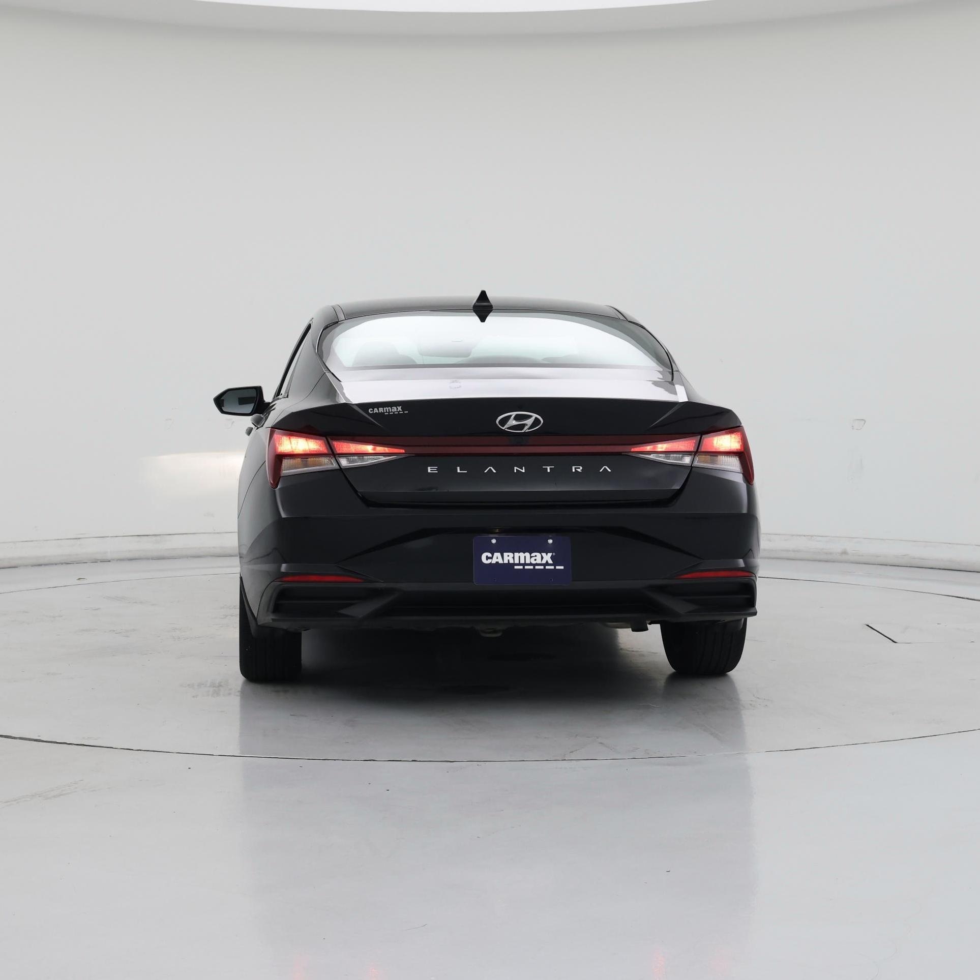 Thumbnail: 2023 Hyundai Elantra - 6