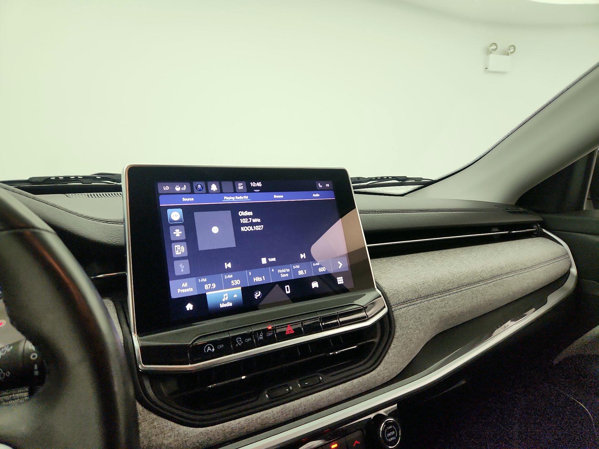 Thumbnail: 2022 Jeep Compass - 15