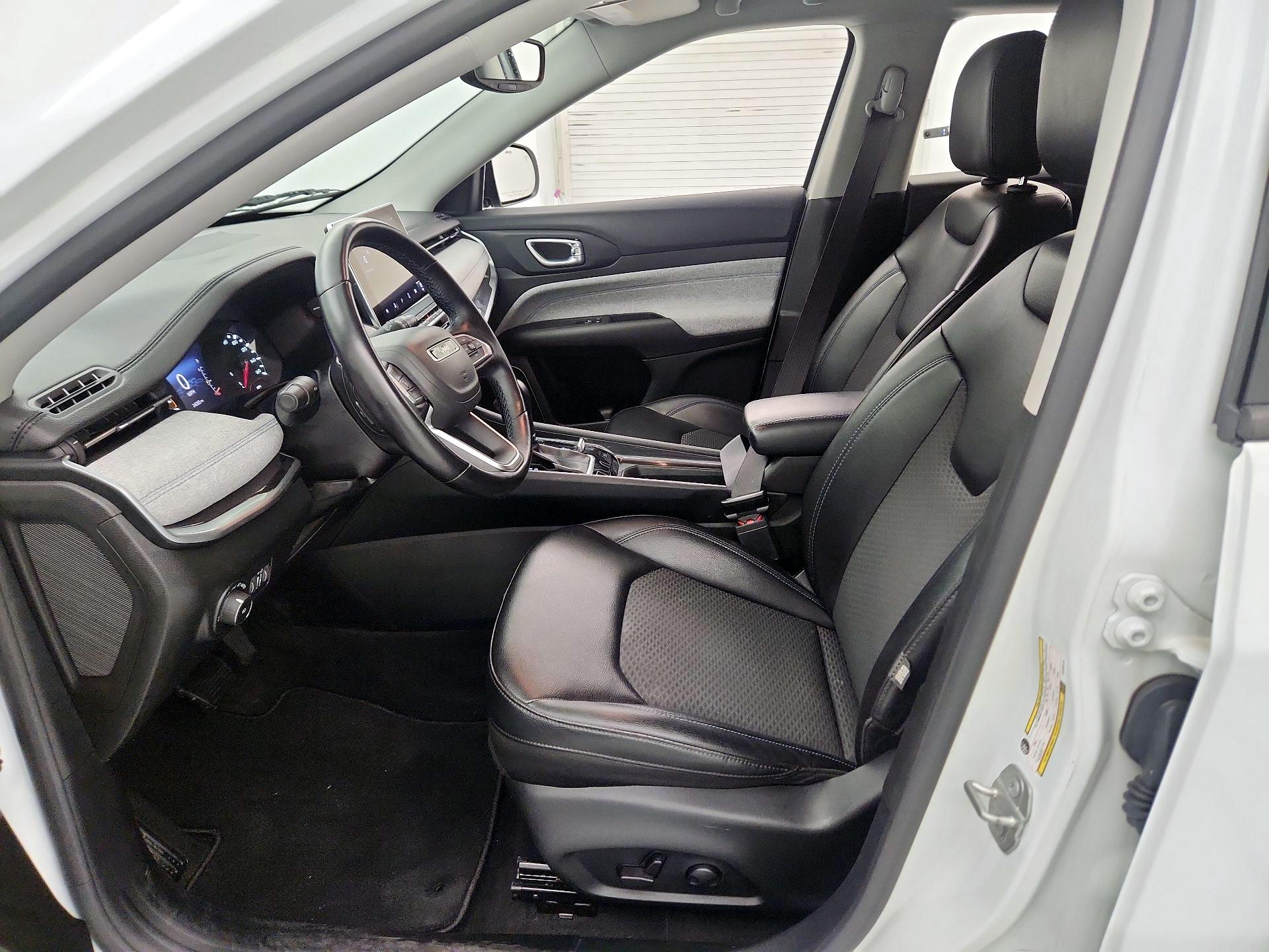 Thumbnail: 2022 Jeep Compass - 19