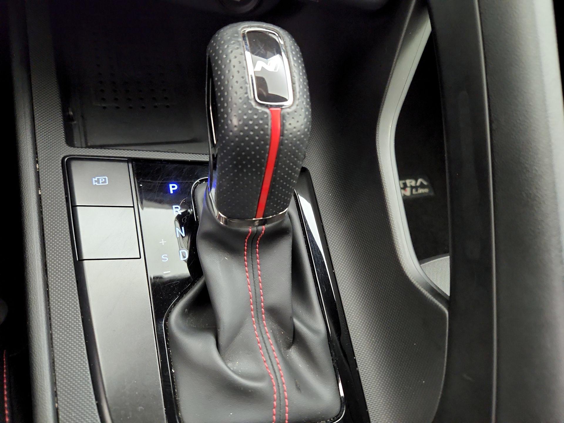 Thumbnail: 2023 Hyundai Elantra - 18