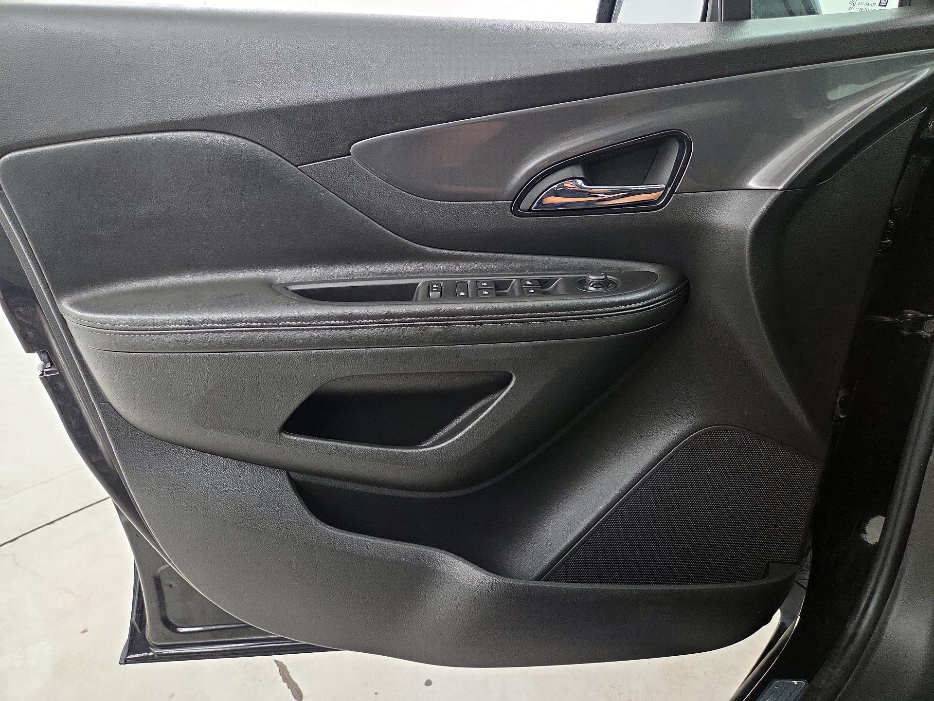 Thumbnail: 2022 Buick Encore - 12