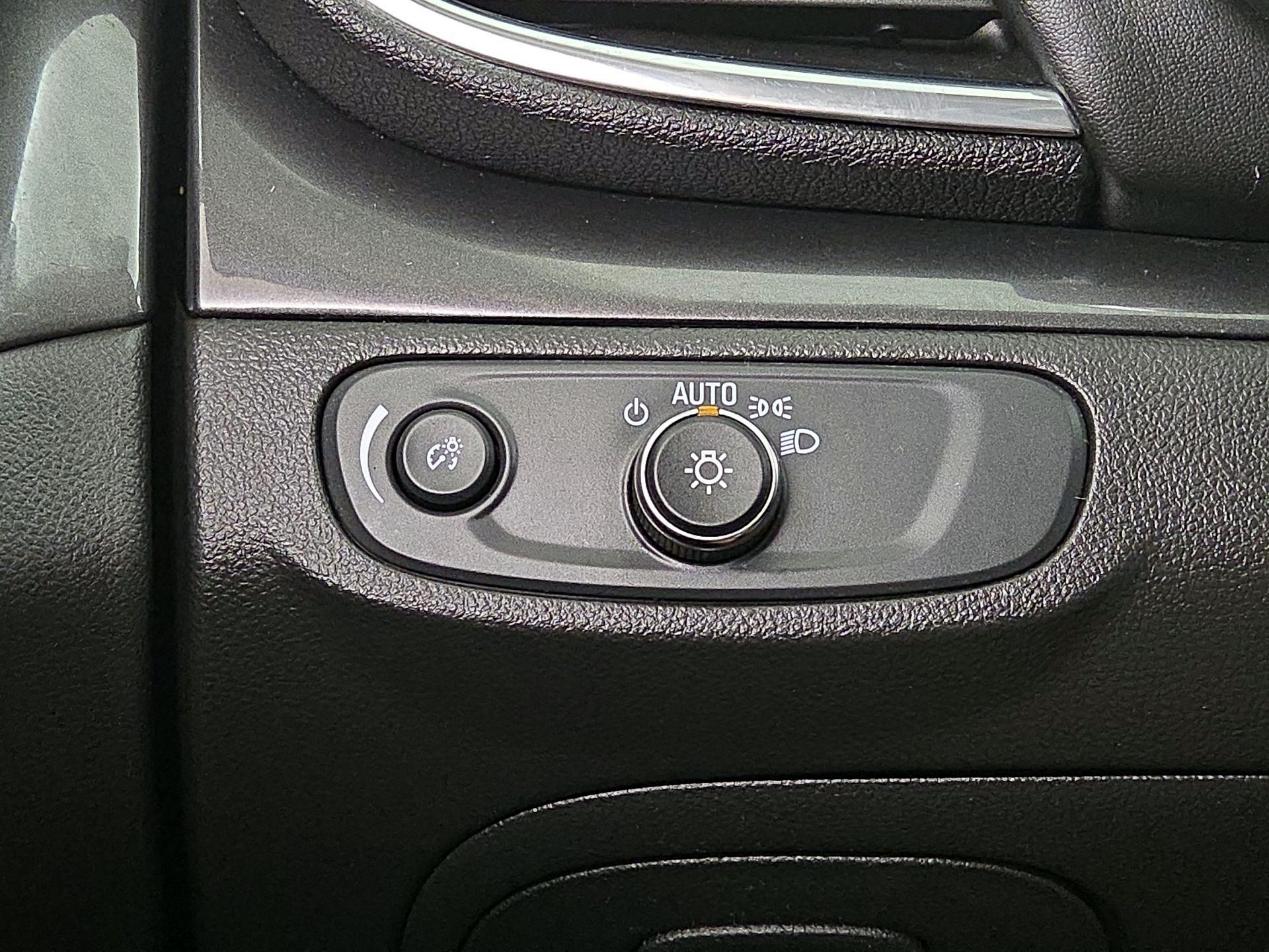 Thumbnail: 2022 Buick Encore - 13