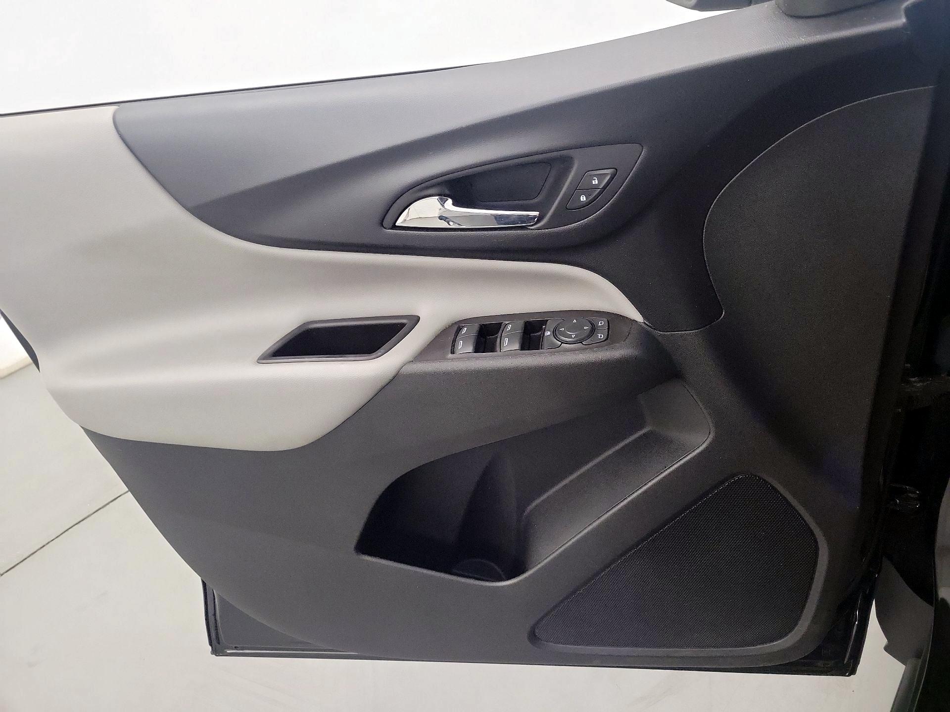 Thumbnail: 2022 Chevrolet Equinox - 12