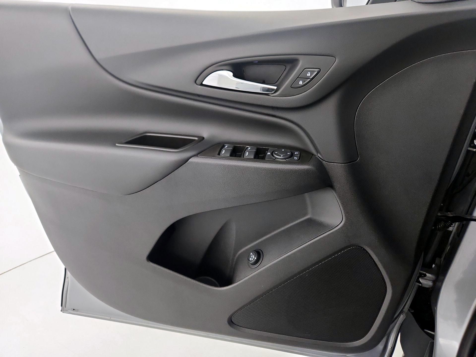 Thumbnail: 2023 Chevrolet Equinox - 12