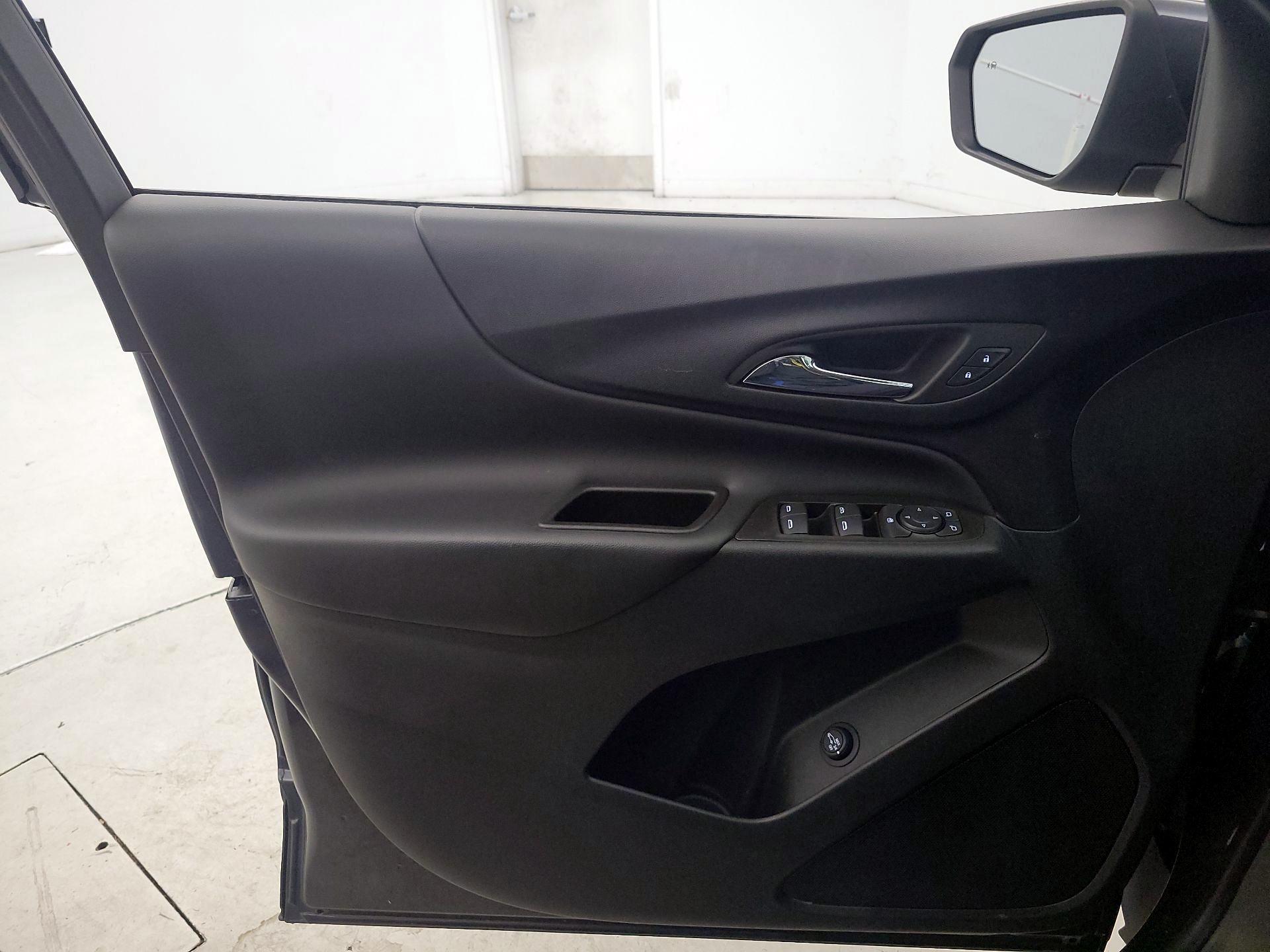 Thumbnail: 2023 Chevrolet Equinox - 12