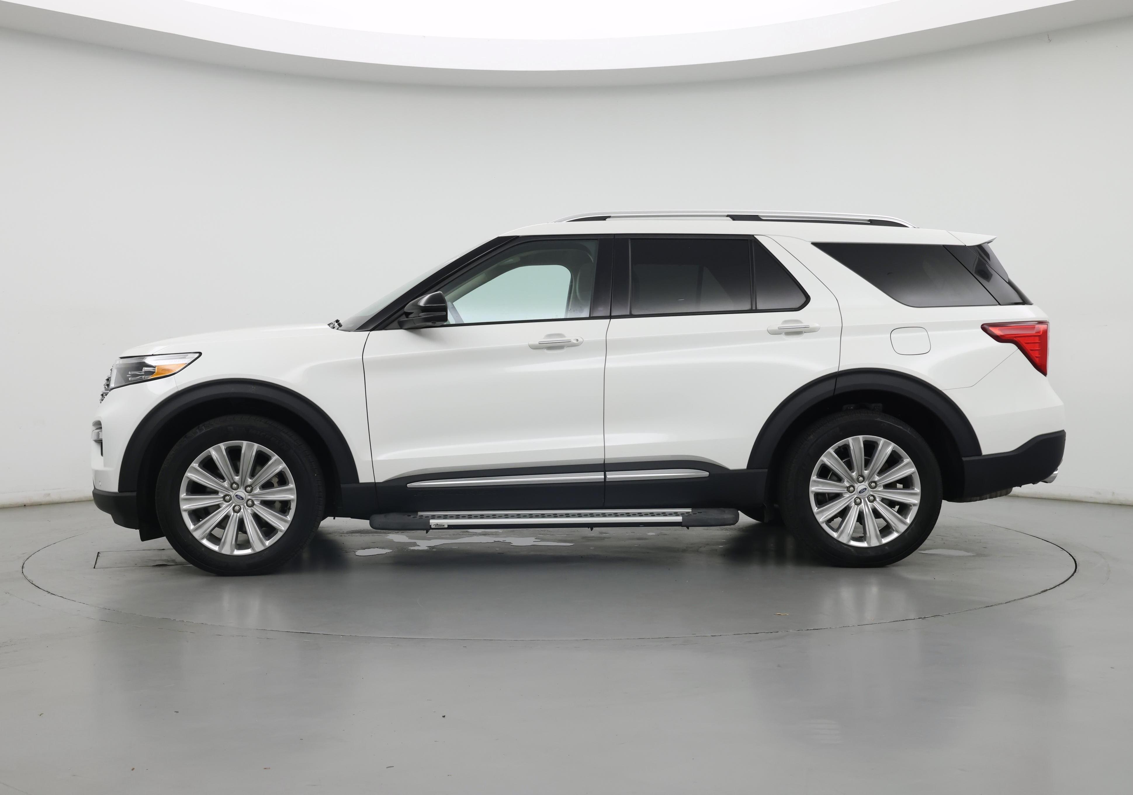 Thumbnail: 2022 Ford Explorer - 3