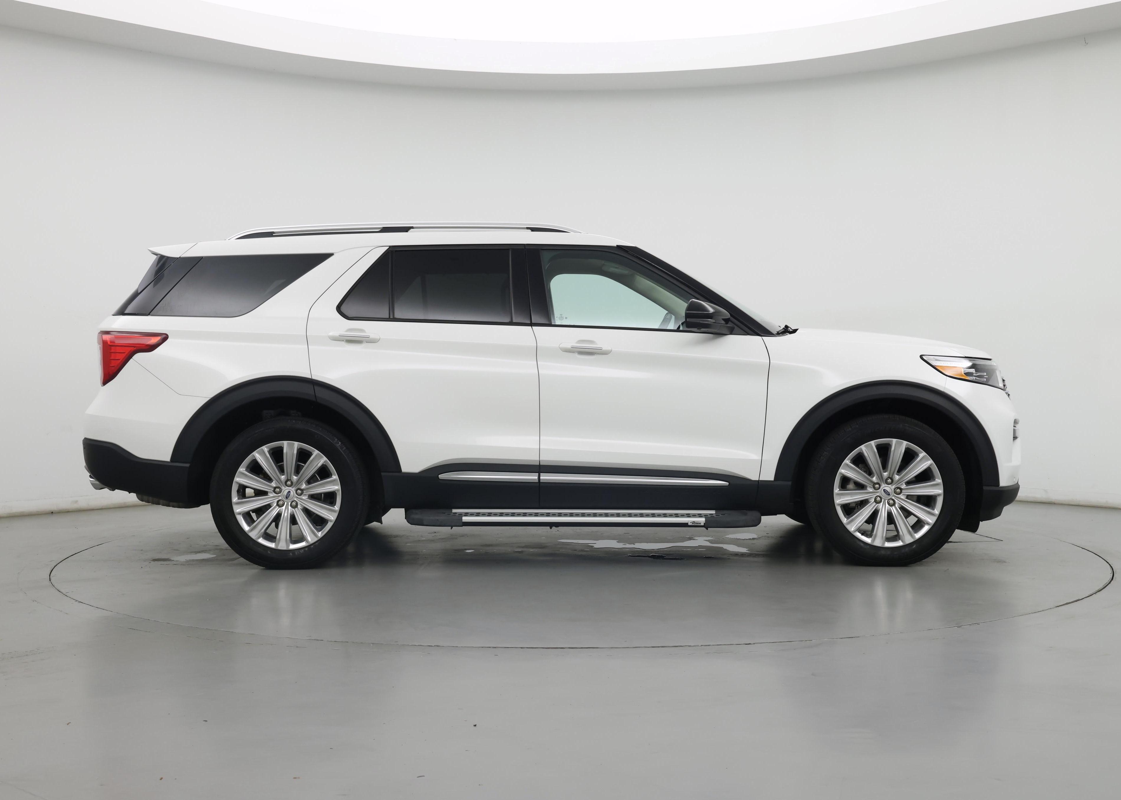 Thumbnail: 2022 Ford Explorer - 7