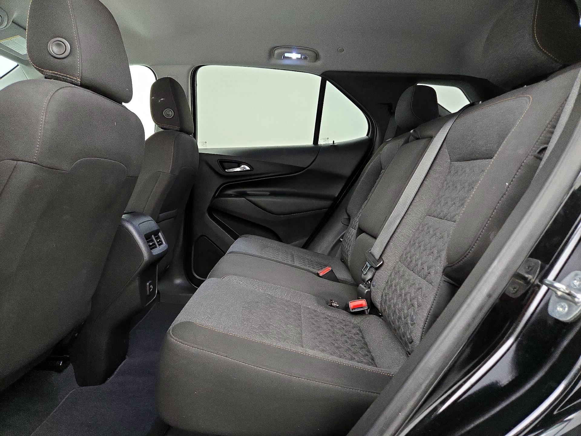 Thumbnail: 2022 Chevrolet Equinox - 18