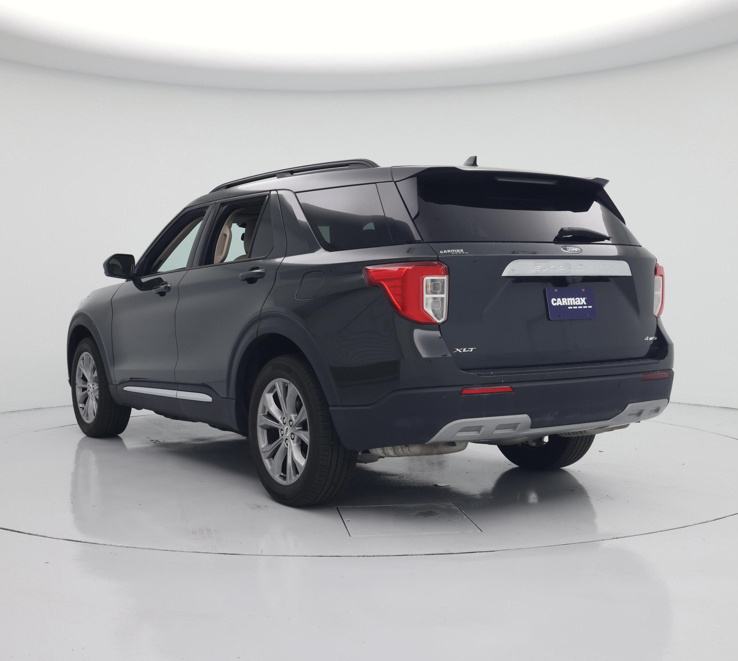 Thumbnail: 2022 Ford Explorer - 2